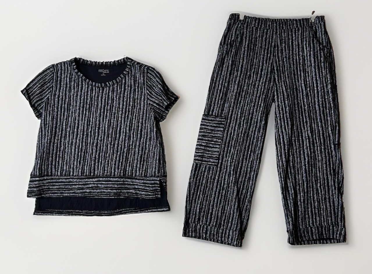 Escape Habitat Clothes M 2 Piece Set Black White Cotton Top Pants Peru