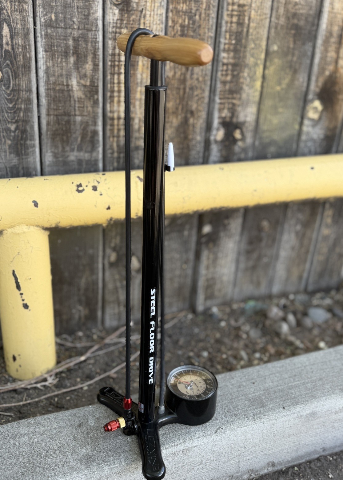 Lezyne Alloy Floor Drive Bike Pump - Black 