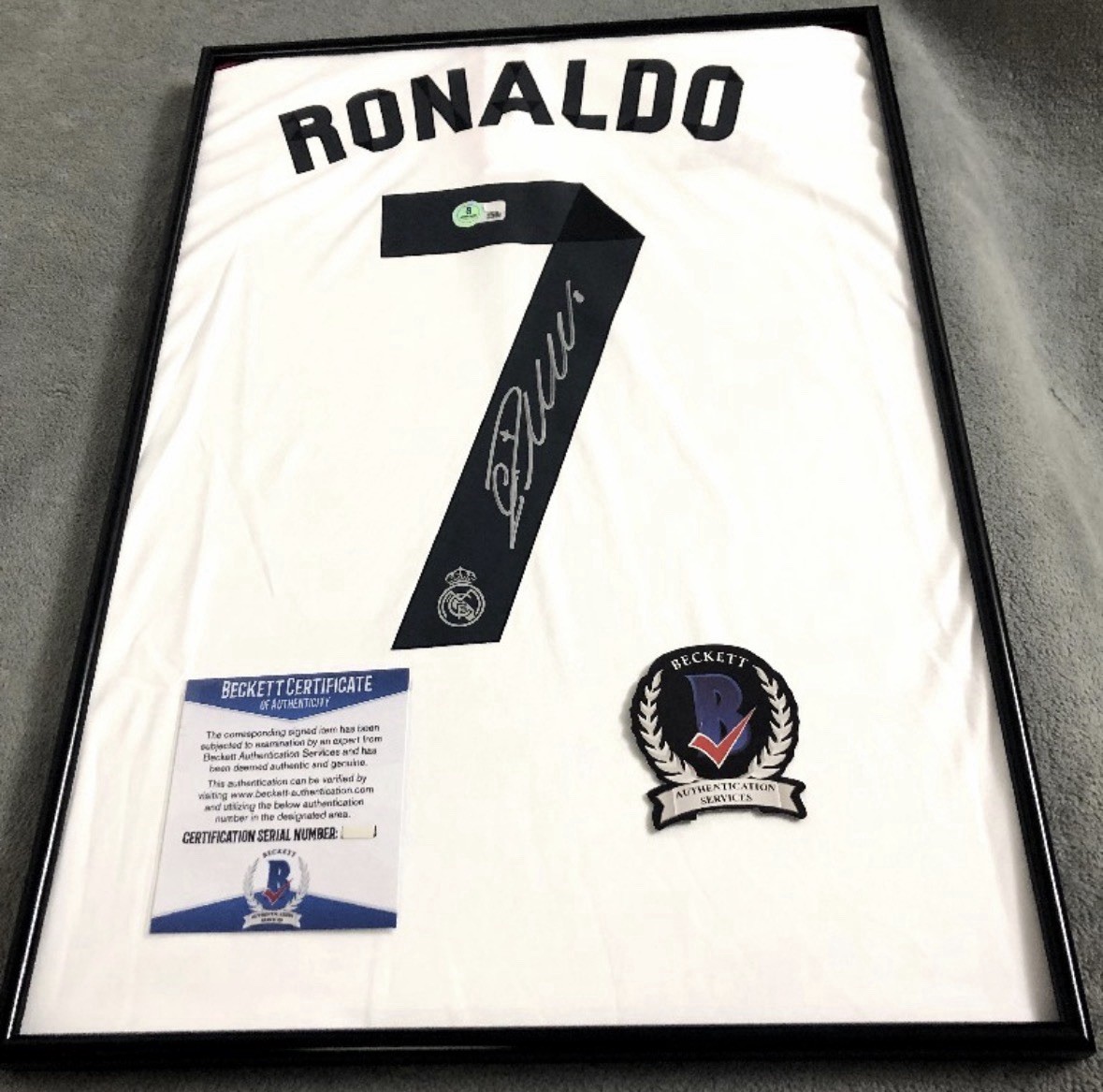 Cristiano Ronaldo Signed Real Madrid #7 Jersey – Beckett Authenticated SIZE L