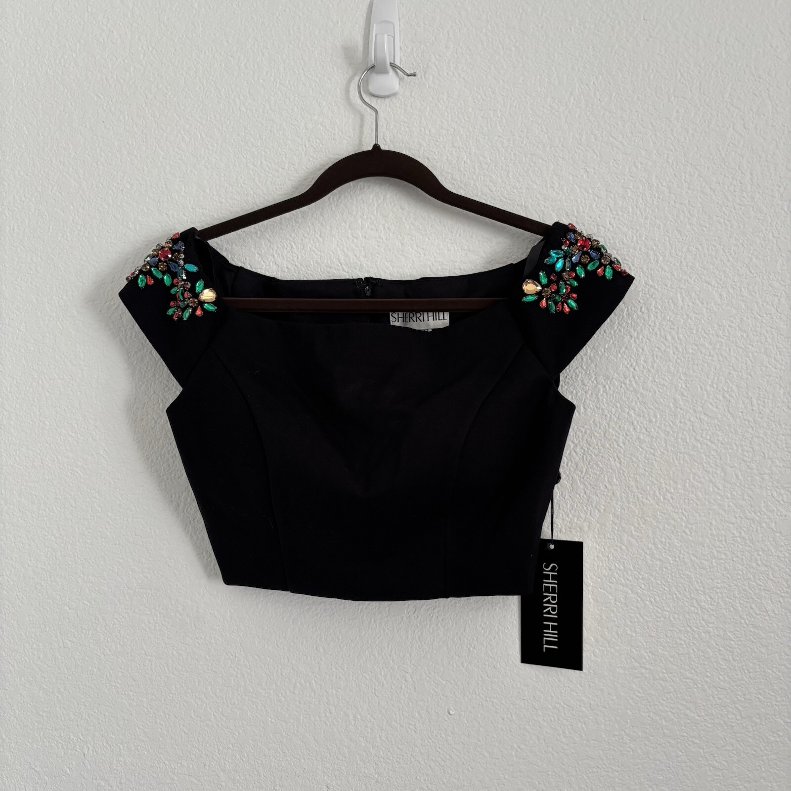 NWT Sherri Hill Women\'s Size 8 Black Embellished Stones Crop Top