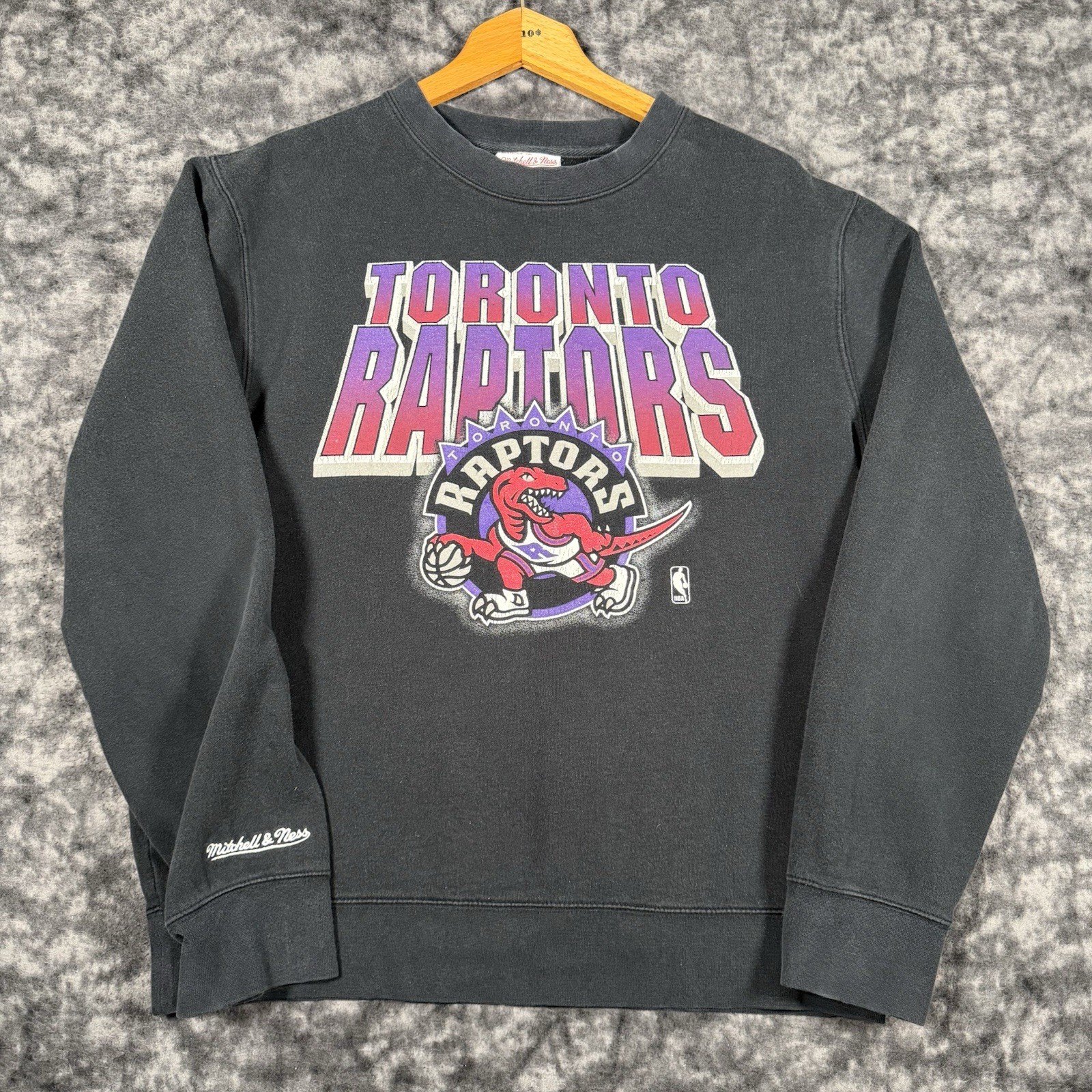 Vintage Mitchell & Ness Toronto Raptors Sweatshirt Mens Size L Basketball NBA Vintage Mitchell & Ness Toronto Raptors Sweatshirt Mens Size L Basketball NBA