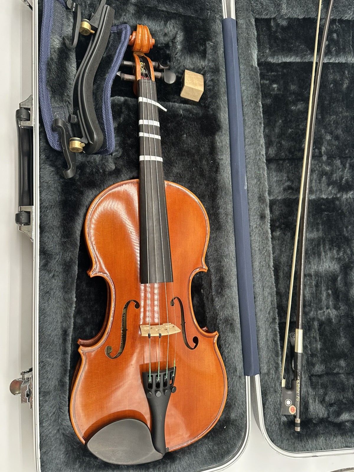 Samuel Eastman VL80 violin (1/2 size) Student Violin (2009) – Bow & Hardcase Samuel Eastman VL80 violin (1/2 size) Student Violin (2009) – Bow & Hardcase