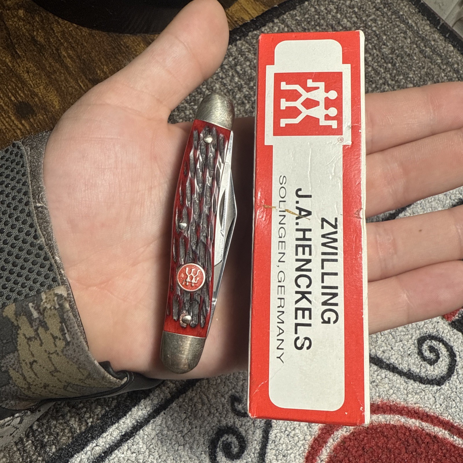 Zwilling JA Henckels Solingen Germany HK 7-B Redbone 3 Blade NEW in Box Zwilling JA Henckels Solingen Germany HK 7-B Redbone 3 Blade NEW in Box