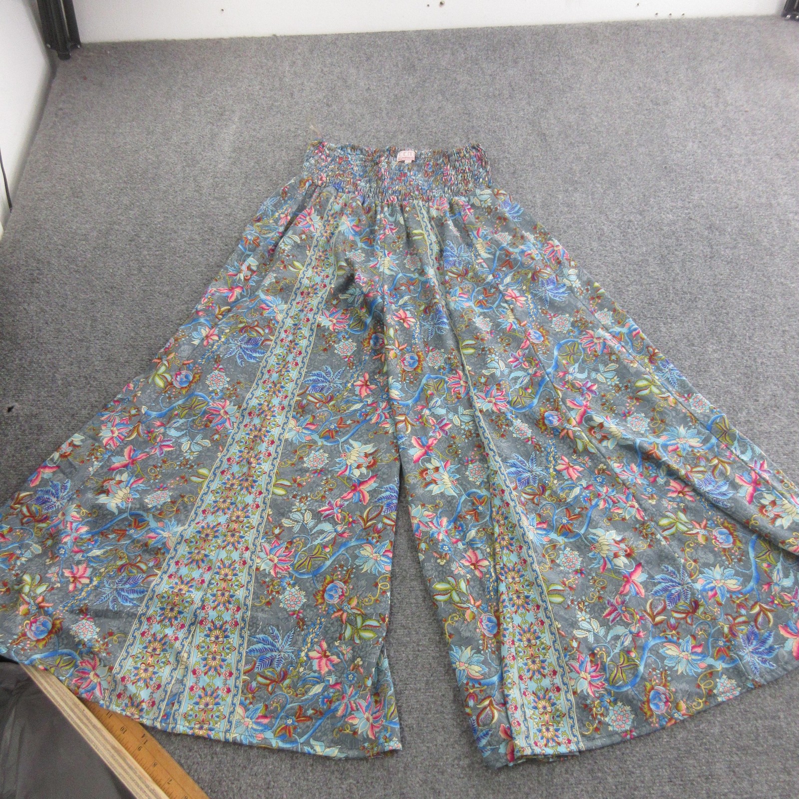 Cienna Pants Womens XL Gray Floral Wide Leg Harem Elastic Waist Casual Boho