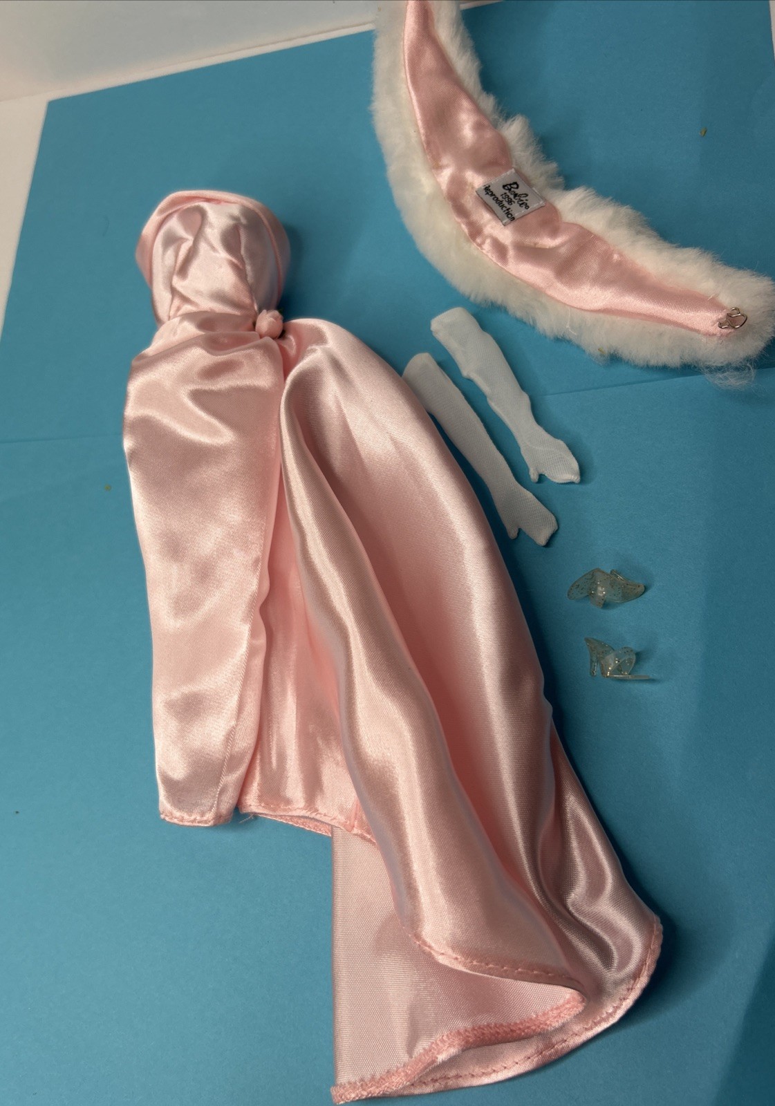 Barbie Repro 1960 Enchanted Evening 983 New Deboxed Fashion Outfit Stole Shoes