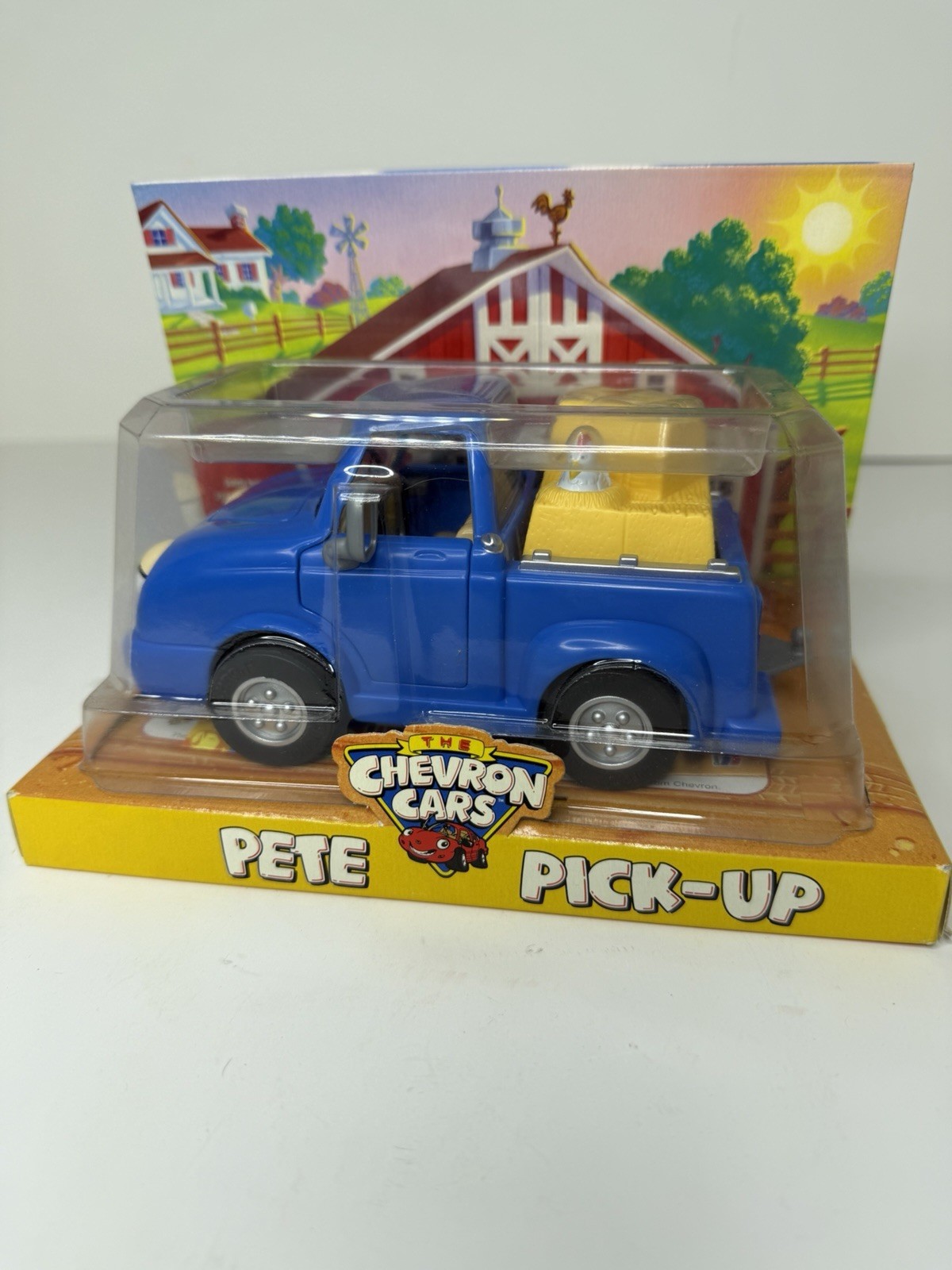 The Chevron Cars PETE PICK-UP 1997 New In Box Truck Hitch Removable Hay Toy