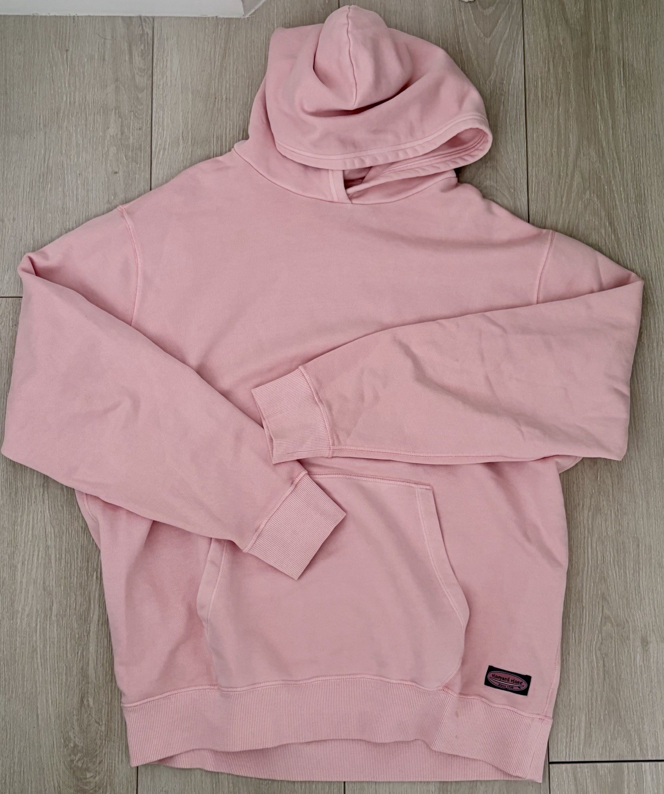 Vineyard Vines Men\'s Hooded Sweatshirt, Large, Pink, NWOT Vineyard Vines Men\'s Hooded Sweatshirt, Large, Pink, NWOT