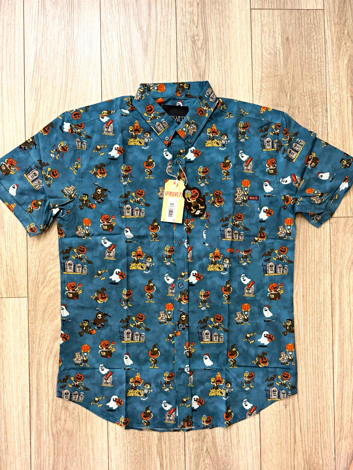 RSVLTS Dropzone NWT “Lil Spooky” Halloween Kunuflex Button-Up Size L