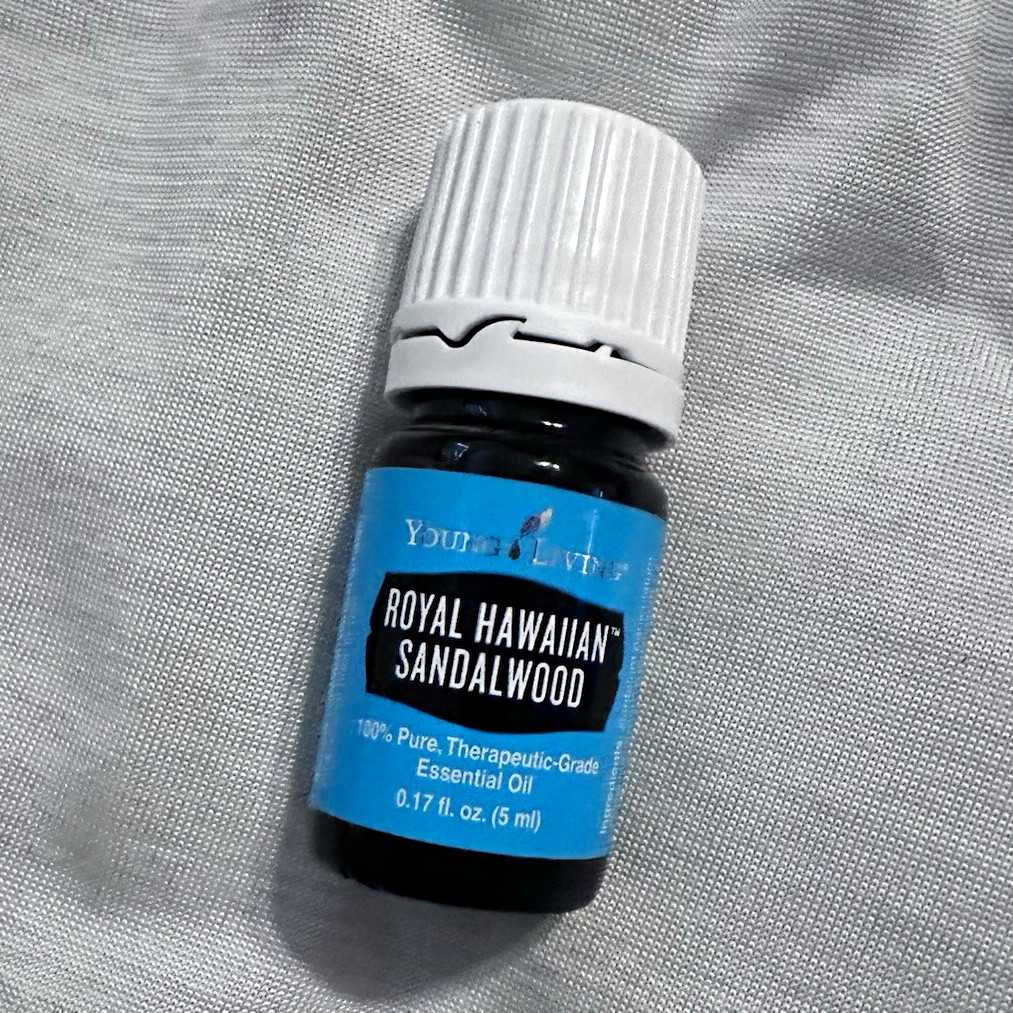 Young Living Royal Hawaiian Sandalwood Essential Oil 5 ml Glass Bottle Young Living Royal Hawaiian Sandalwood Essential Oil 5 ml Glass Bottle