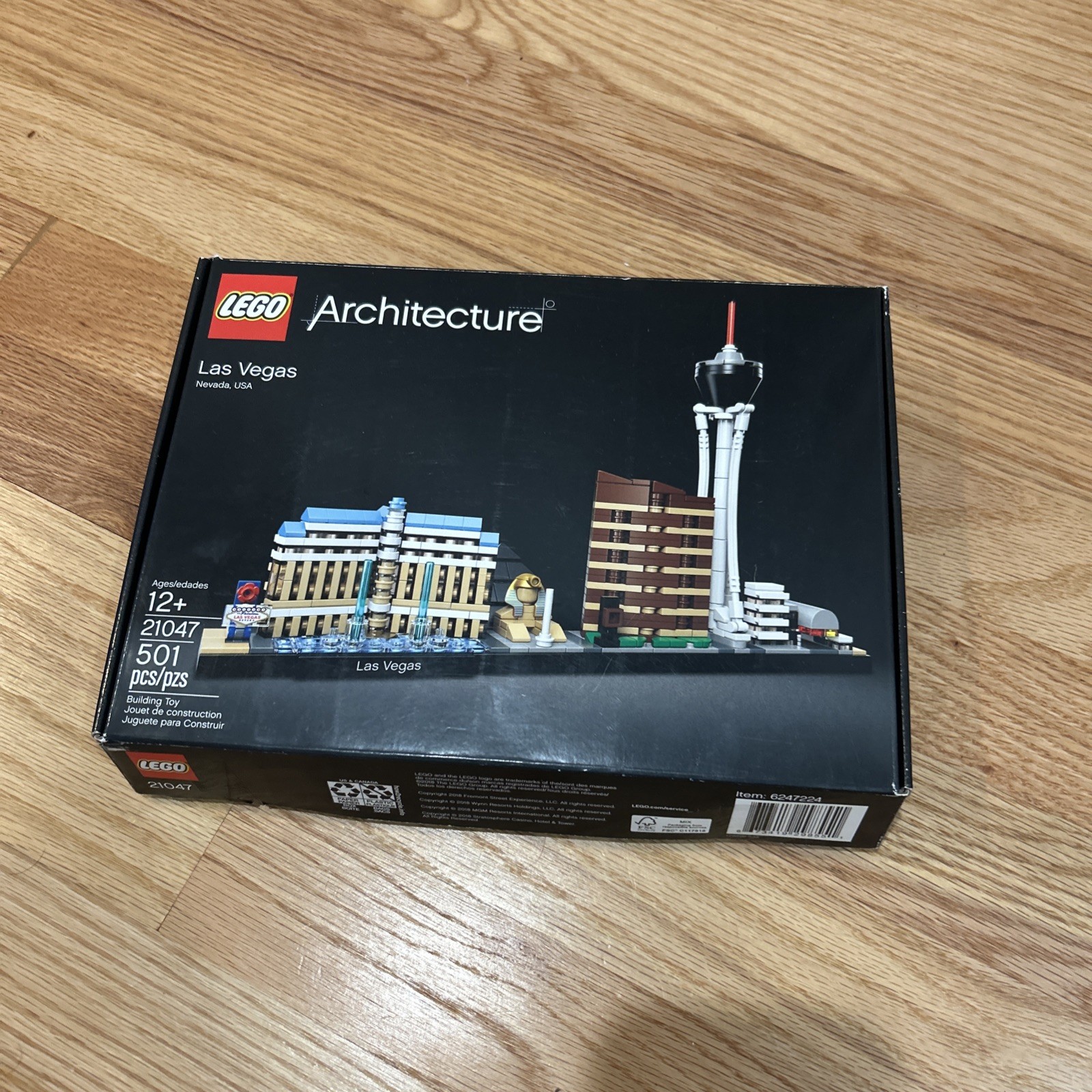 LEGO Architecture Las Vegas Skyline 21047 – w/ Box & Instructions