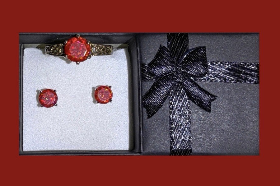 DEAL FINE Gorgeous 925SS Cherry Red Fire Opal Stud Earrings & Ring Size 9 Set