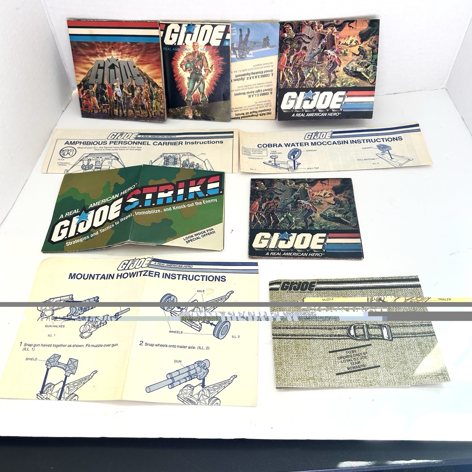 Vintage GI JOE Catalog Figure Insert Directions And Paper Booklet Lot (L) Vintage GI JOE Catalog Figure Insert Directions And Paper Booklet Lot (L)