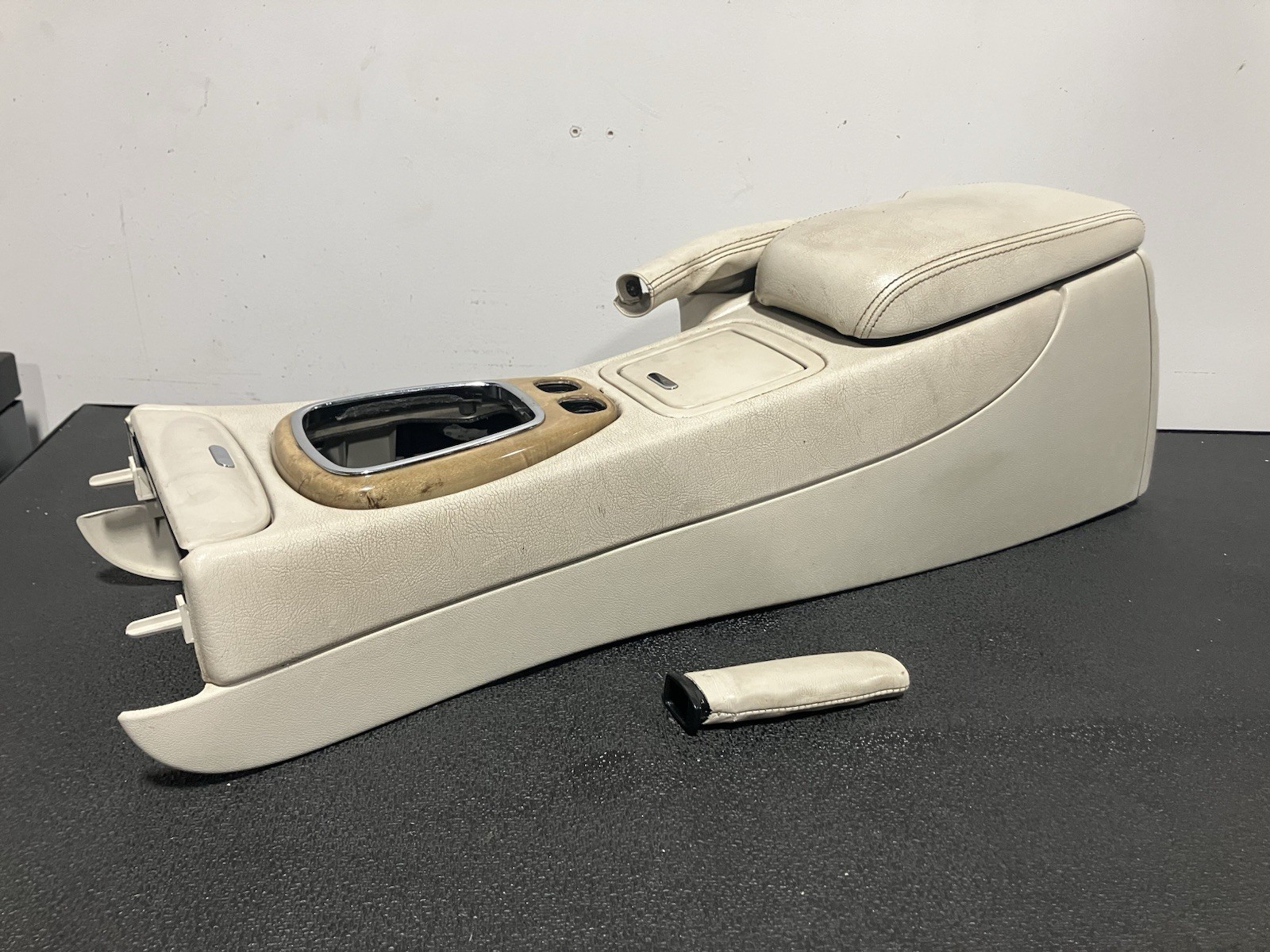 1999 2000 2001 2002 JAGUAR S-TYPE  COMPLETE CENTER CONSOLE OEM