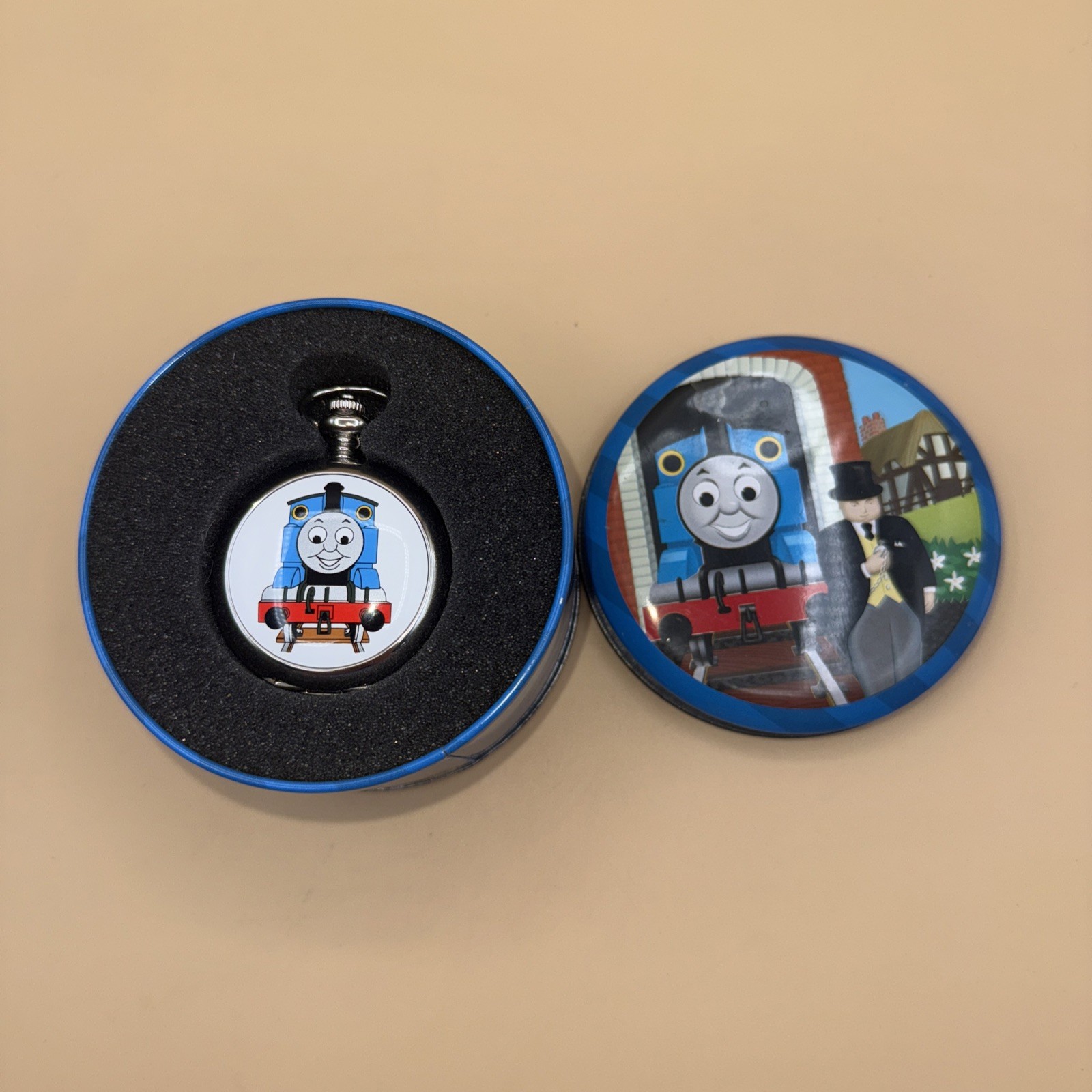 THOMAS & FRIENDS POCKET WATCH WITH COLLECTIBLE TIN 2000 VINTAGE **BRAND NEW** THOMAS & FRIENDS POCKET WATCH WITH COLLECTIBLE TIN 2000 VINTAGE **BRAND NEW**