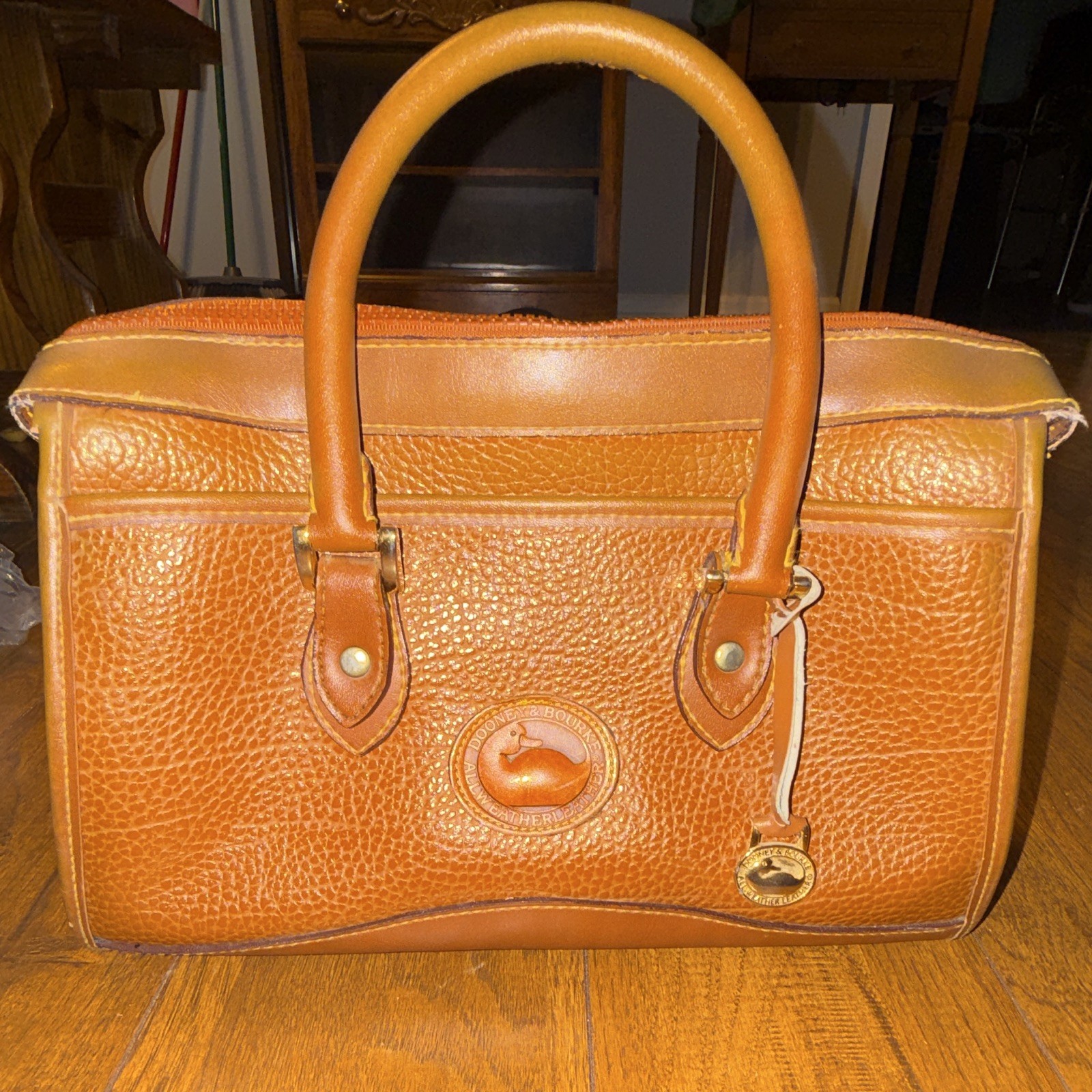 Vintage Dooney Bourke Pebbled Chestnut Brown Leather Handbag Purse