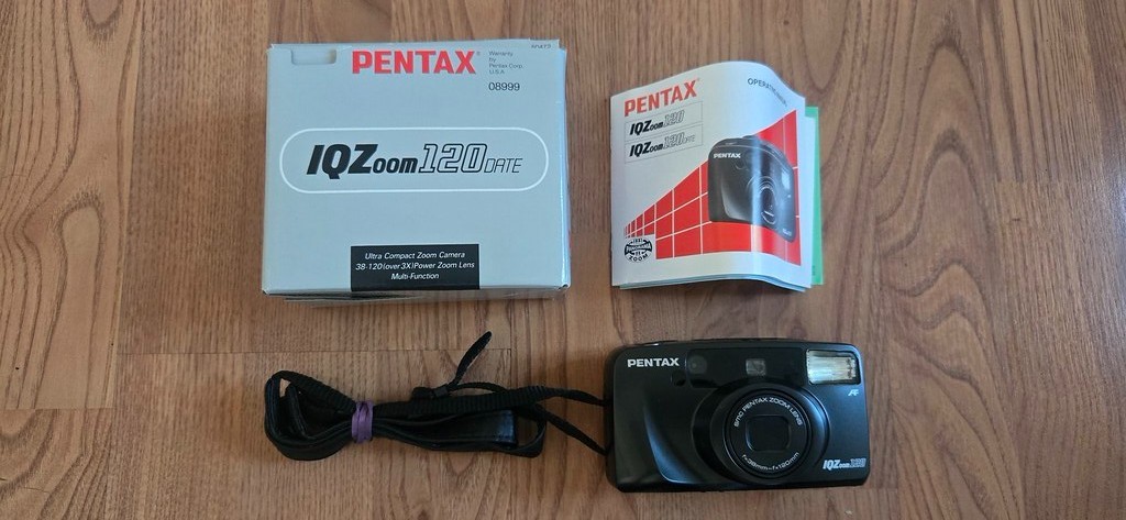 ALMOST UNUSED/NEAR MINT - PENTAX IQZoom 120 Espio