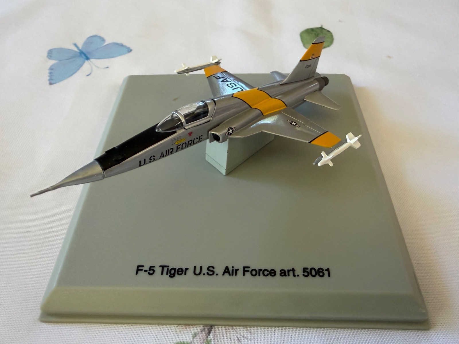 1/100 METAL ARMOUR COLLECTION ART.5061 NORTHROP F-5E TIGER US AIR FORCE