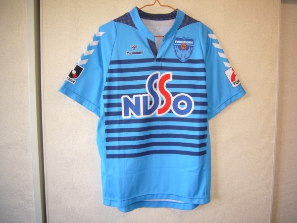 Hummel Yokohama FC S Soccer Jersey Football Shirt Used
