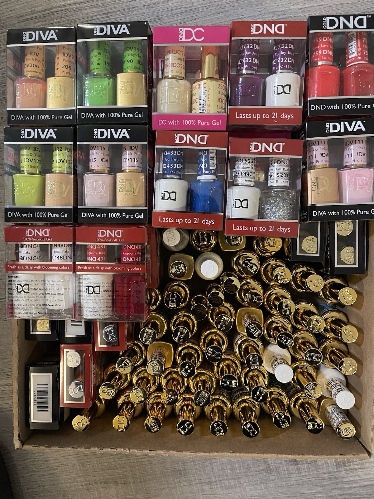 DND DC Diva Gel Nail Polish Multicolor Shiny Blooming 0.5 fl oz Lot Collection DND DC Diva Gel Nail Polish Multicolor Shiny Blooming 0.5 fl oz Lot Collection