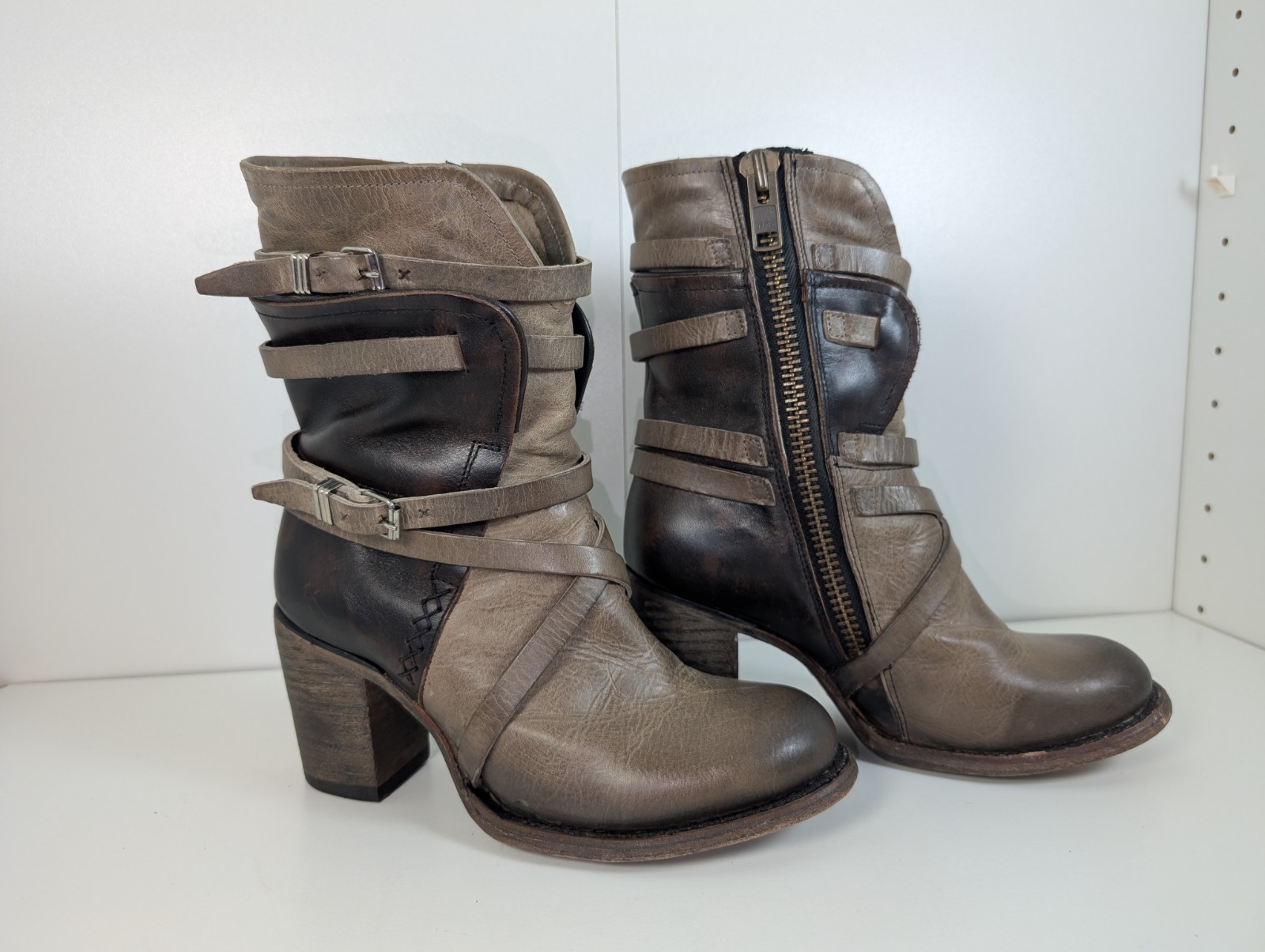 Freebird Baker Short Boot Zip Sz 7 7.5 B-17 Ret $325 Freebird Baker Short Boot Zip Sz 7 7.5 B-17 Ret $325