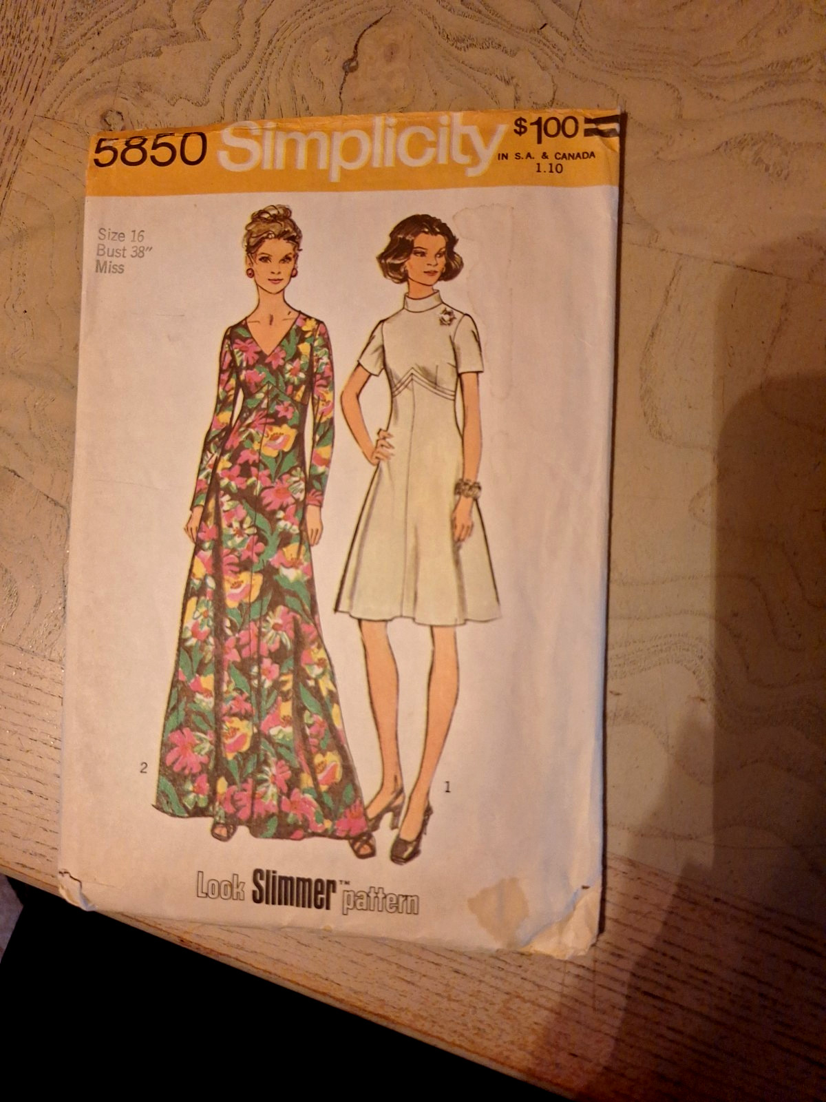 Vintage 1970s Simplicity 5850 Dress Sewing Pattern Look Slimmer Size 16 Bust 38