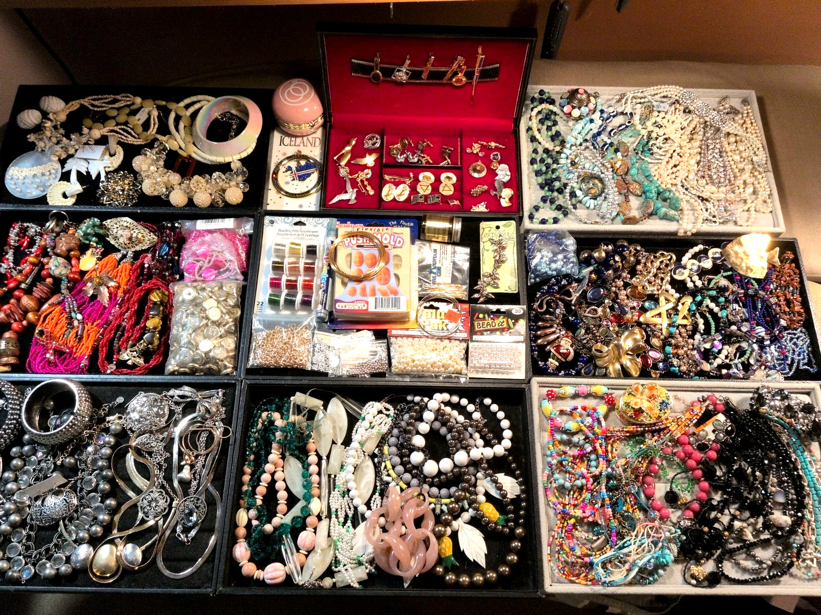 Mixed Vintage Modern Trinket Box Jewelry Wearable Neckleses Miscellaneous 14 lb