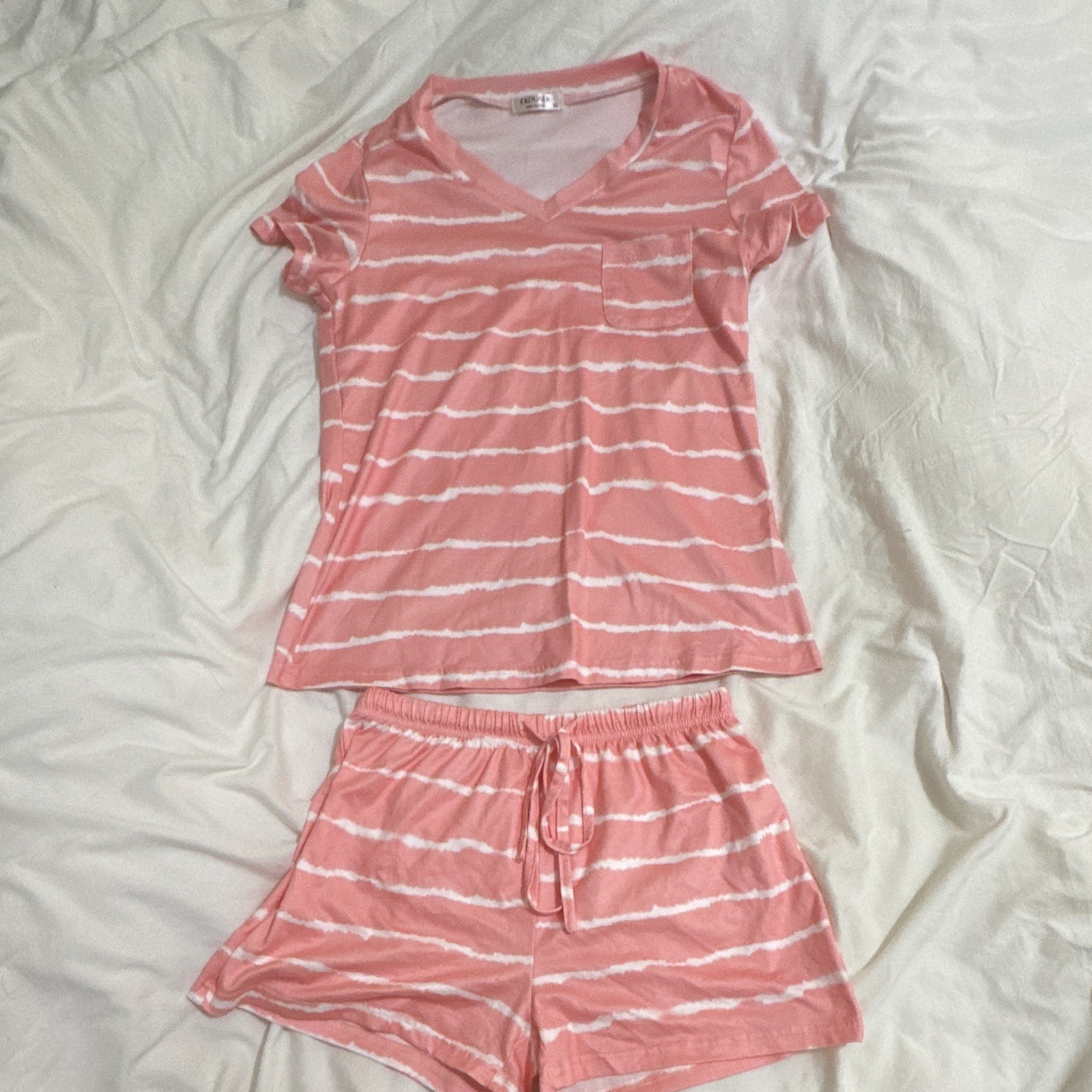 Ekouaer Women’s XS 2-Pc Pajama Set Striped V-Neck Short Sleeve Pocket Ekouaer Women’s XS 2-Pc Pajama Set Striped V-Neck Short Sleeve Pocket