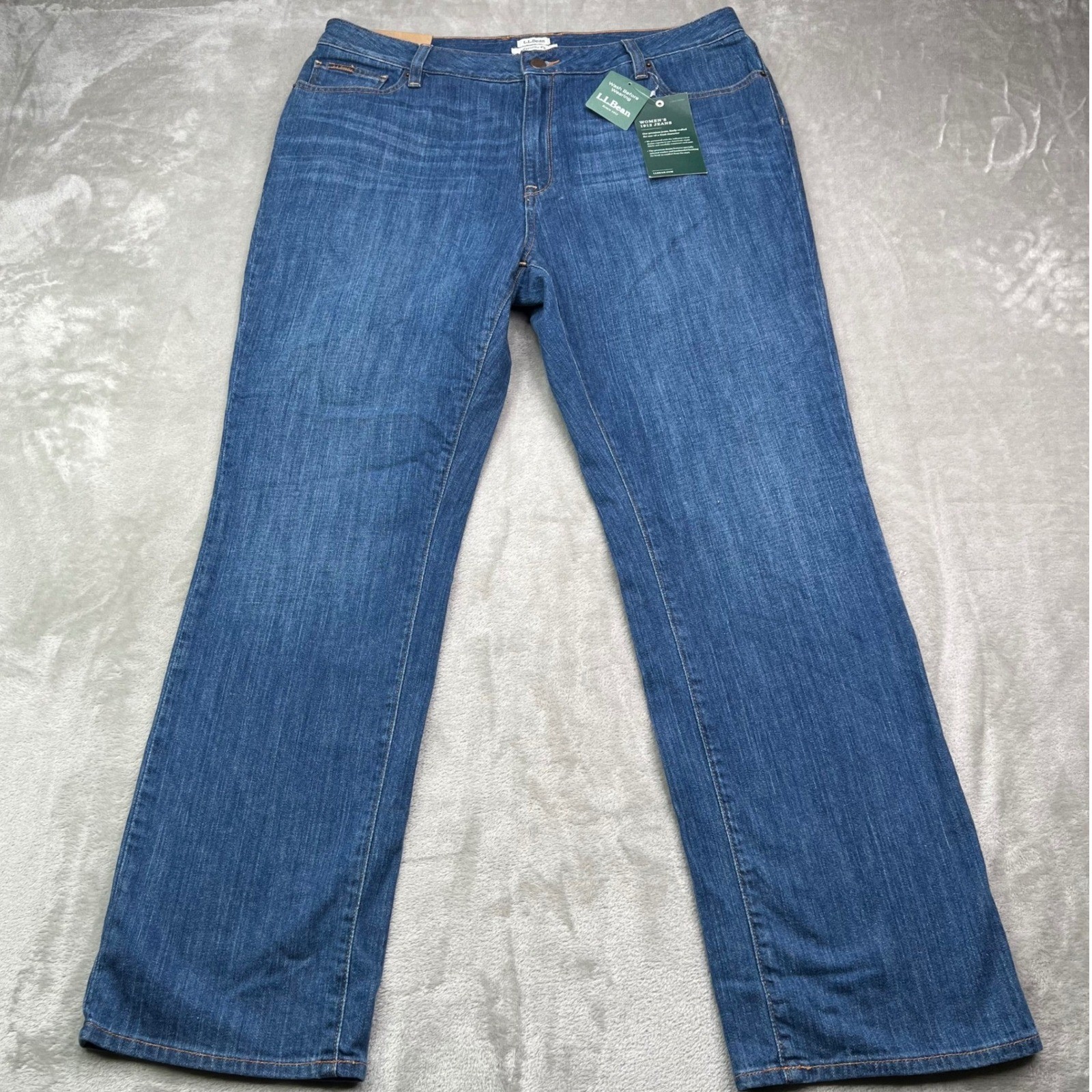 L.L.Bean 1912 Favorite Fit Jeans Womens 16 Reg Blue Straight Stretch Denim