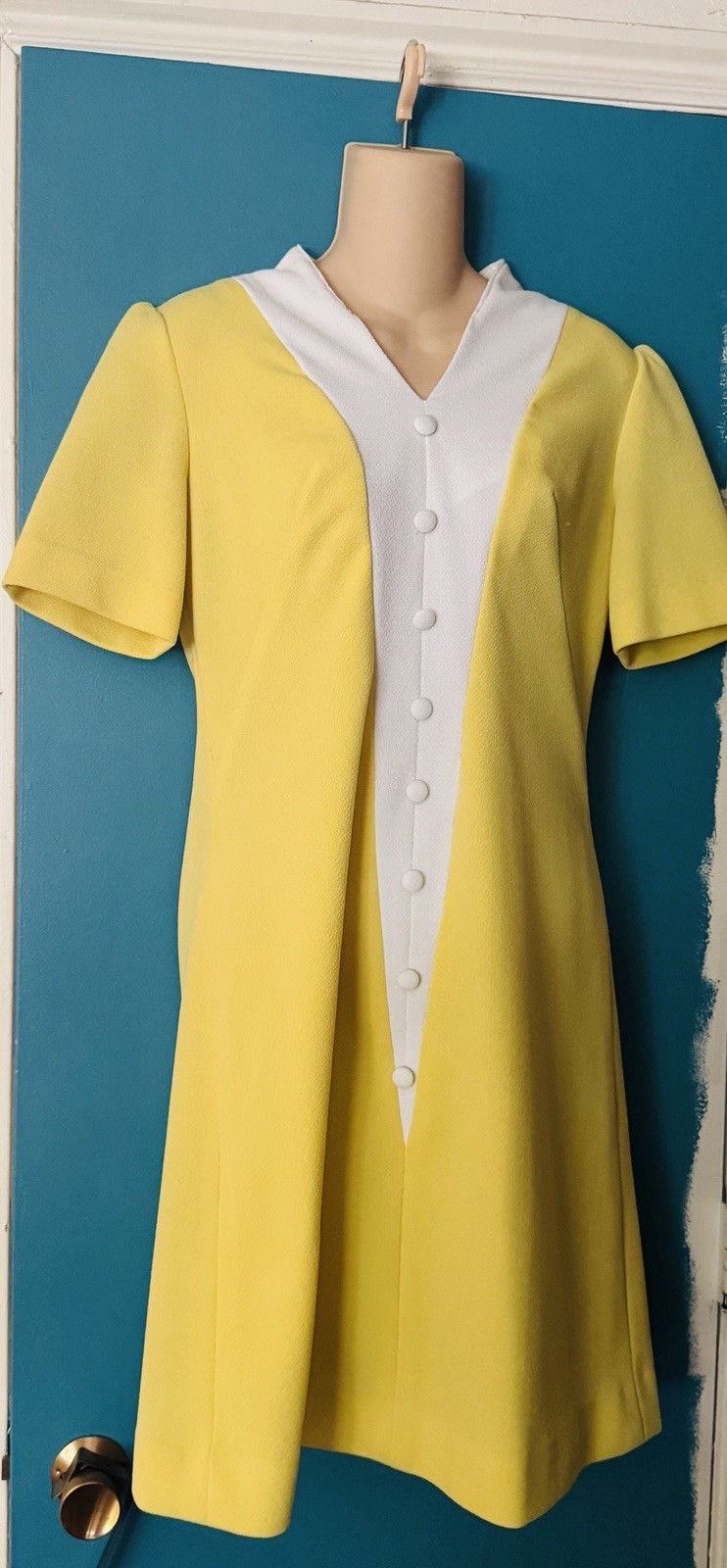 Vintage Faith Flagg California Dress 60s 70s Yellow White Mod A-Line England Vintage Faith Flagg California Dress 60s 70s Yellow White Mod A-Line England