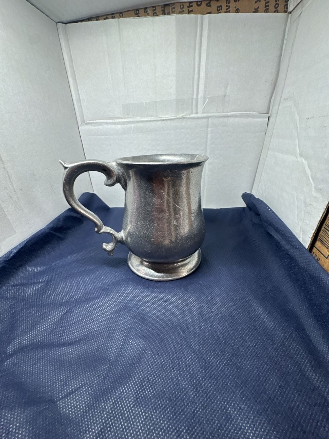 Vintage Crown Castle Ltd Pewter Bread Salad Plates & Mug Queen Anne Made In USA Vintage Crown Castle Ltd Pewter Bread Salad Plates & Mug Queen Anne Made In USA