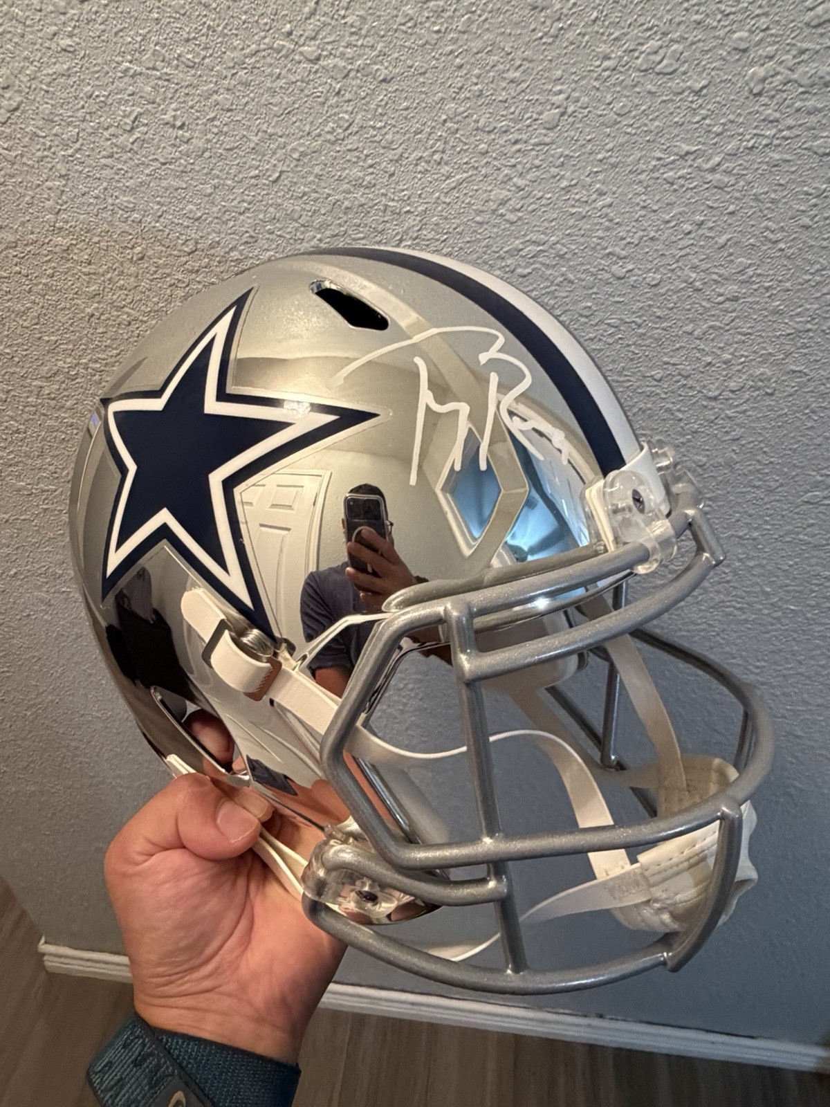 Tony Romo Signed White Ink Chrome Signed Full Size Rep Helmet