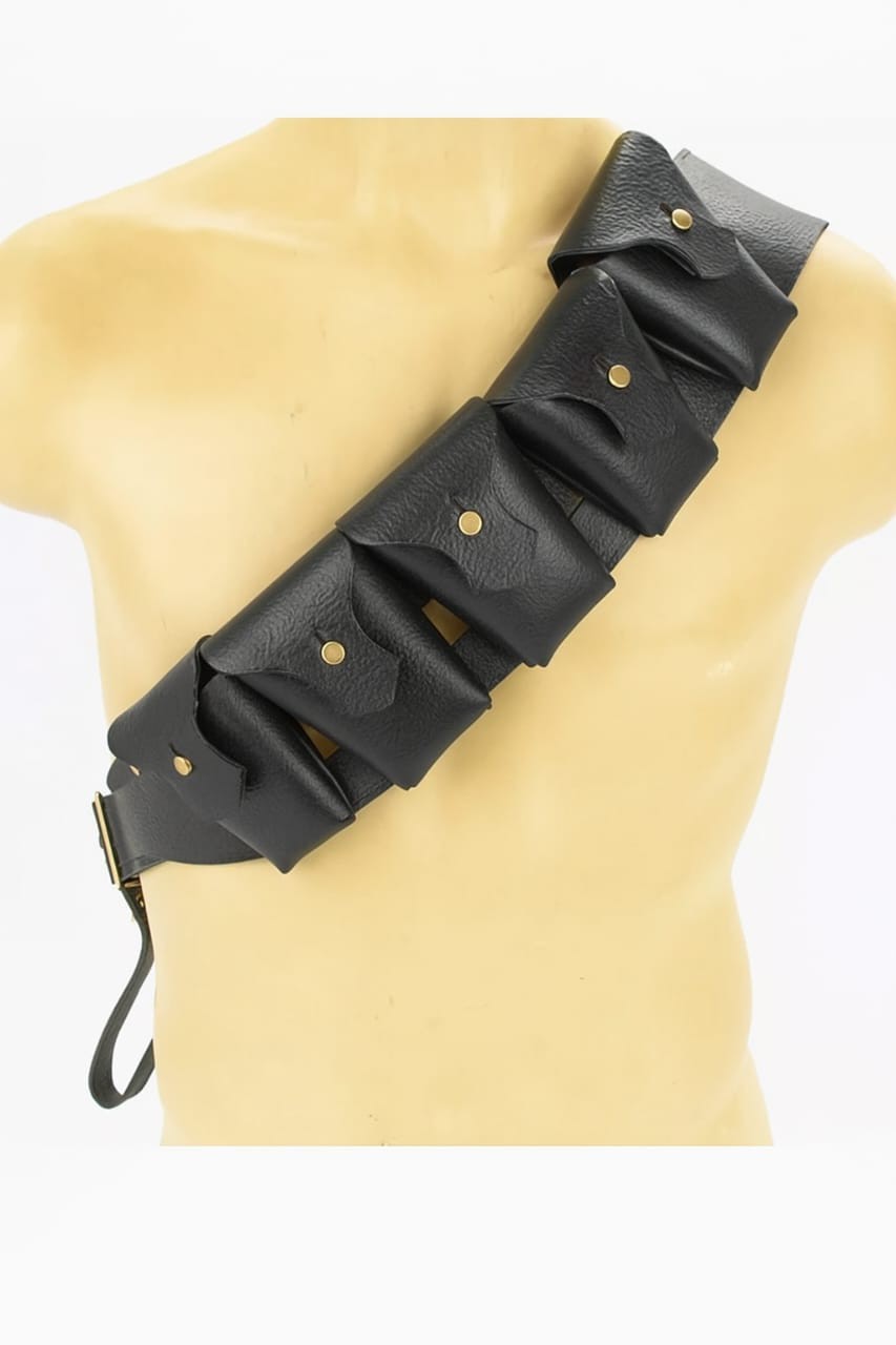 British P-1903 Leather Five-Pocket Bandolier Pattern 1903 WW1-WW2 Reproduction. British P-1903 Leather Five-Pocket Bandolier Pattern 1903 WW1-WW2 Reproduction.