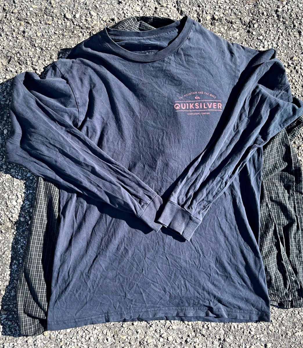 Quiksilver Men’s Black Graphic Logo Long Sleeve Crew Neck Cotton T-Shirt M