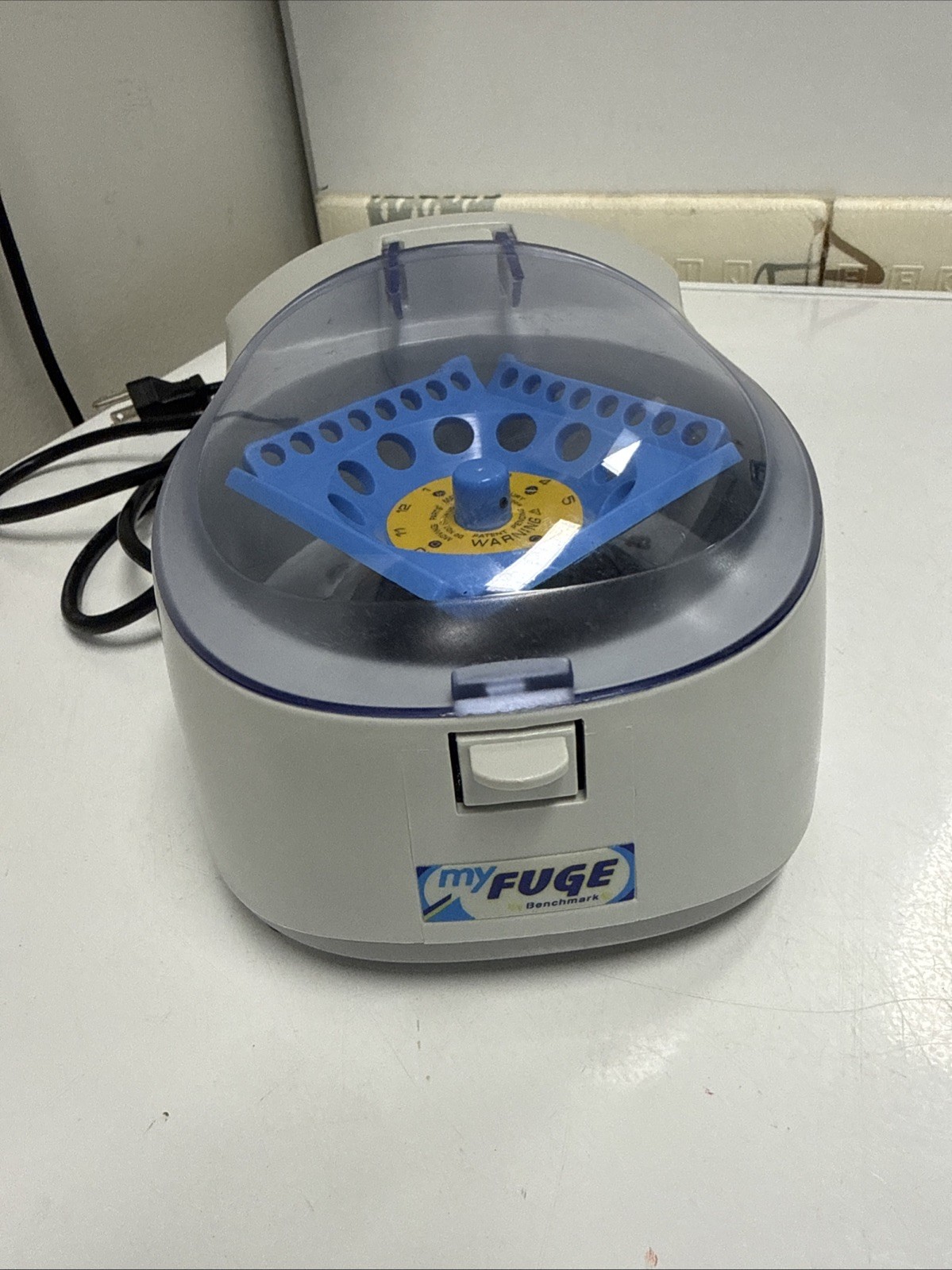 Benchmark Scientific MYFUGE C1012 Centrifuge Benchmark Scientific MYFUGE C1012 Centrifuge