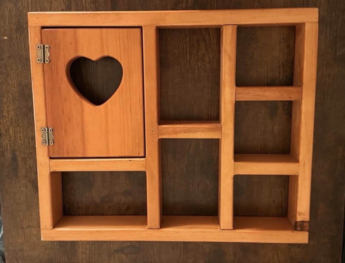 Vintage Wooden Heart Cutout Trinket Shelf With Hinge Door Vintage Wooden Heart Cutout Trinket Shelf With Hinge Door