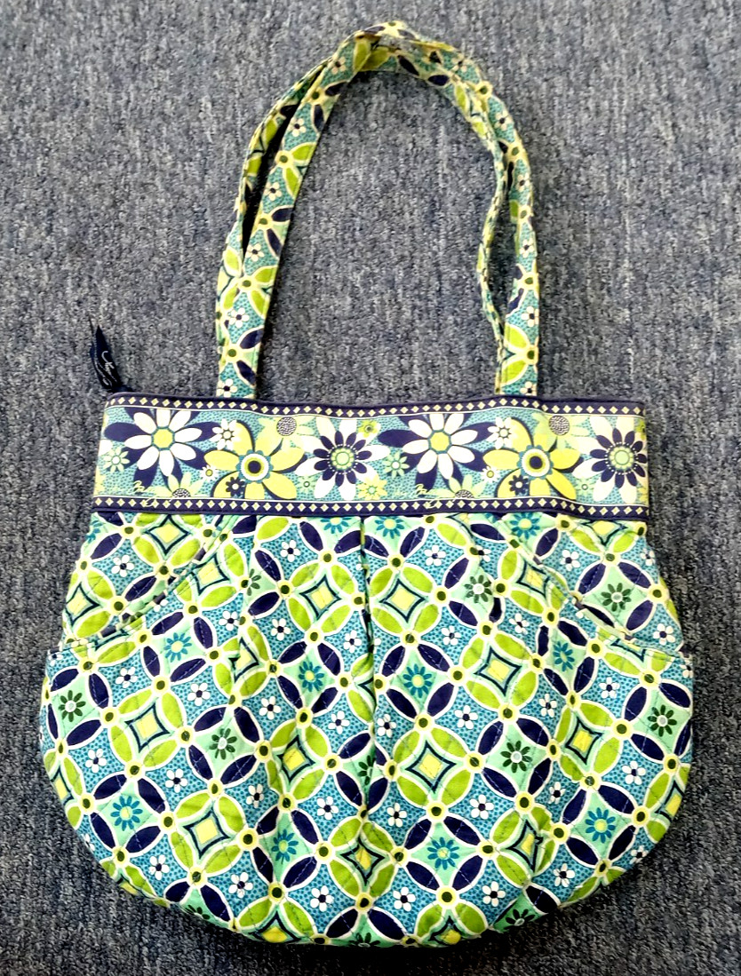 USED Vera Bradley Zipper Purse Tote Green / Blue Floral Pattern ~ 12\'\' x 10.5\'\' USED Vera Bradley Zipper Purse Tote Green / Blue Floral Pattern ~ 12\'\' x 10.5\'\'