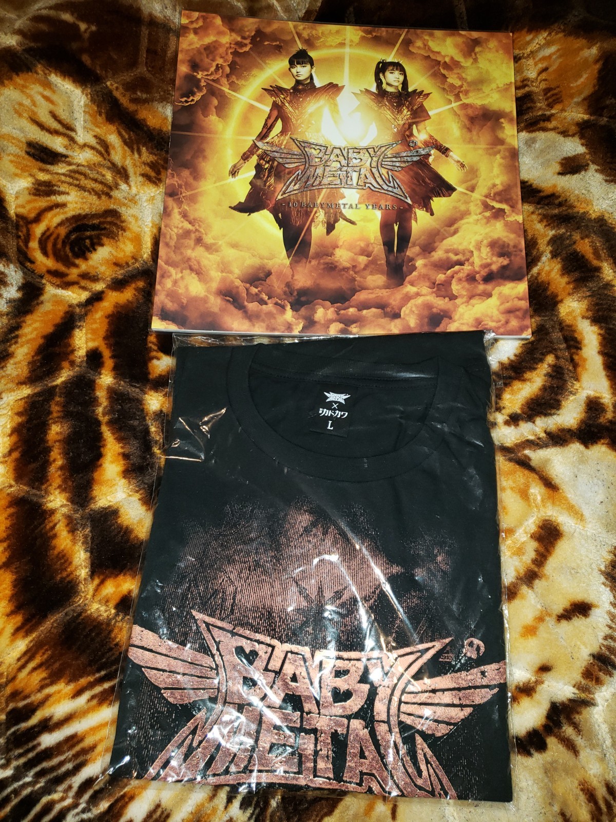 10 Babymetal years(first press Limited Edition B) & Unopened 10 Year Large Shirt 10 Babymetal years(first press Limited Edition B) & Unopened 10 Year Large Shirt