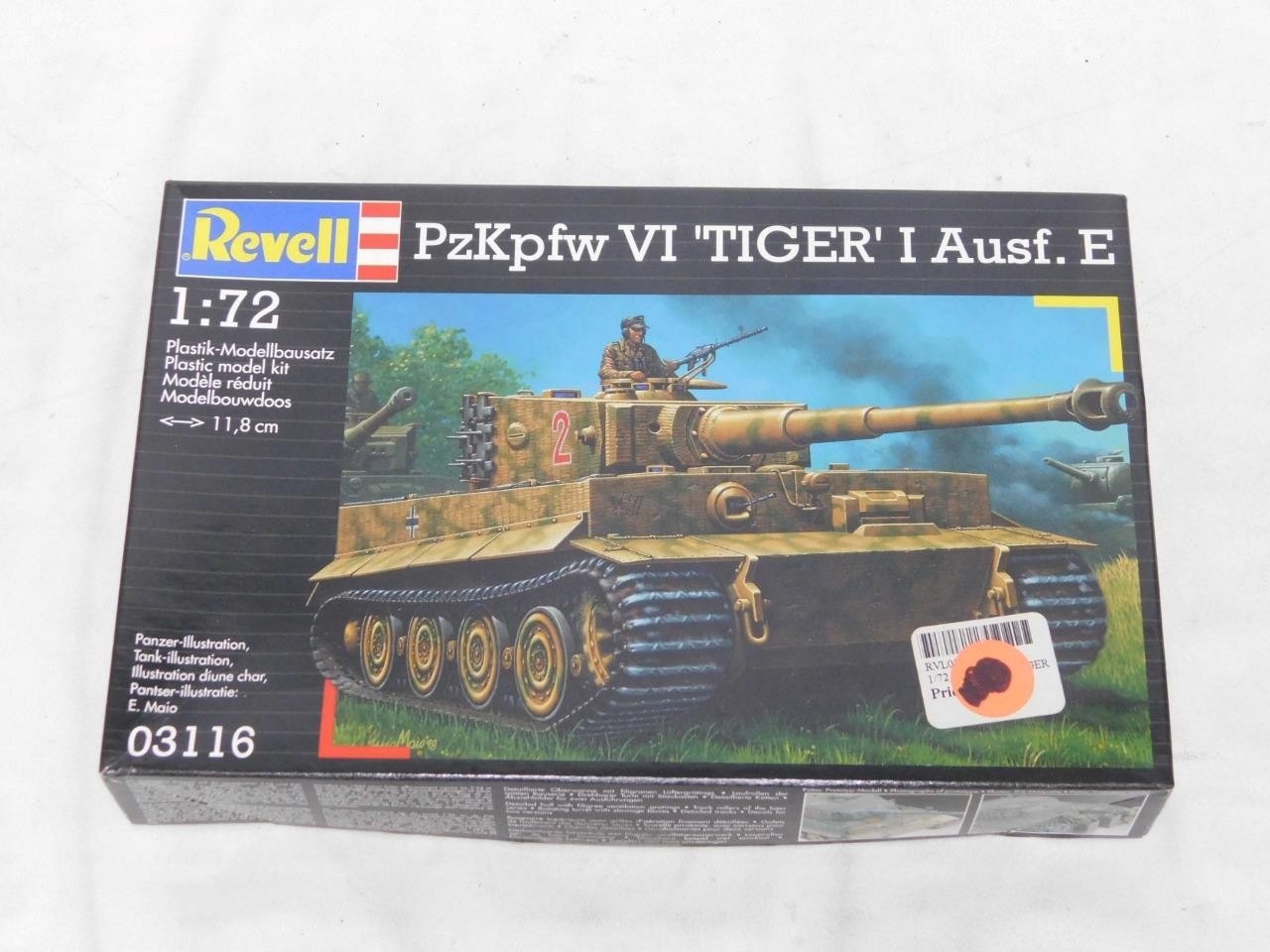 1/72 Revell German WWII PzKpfw VI TIGER I Ausf E Tank Plastic Model Kit Complete