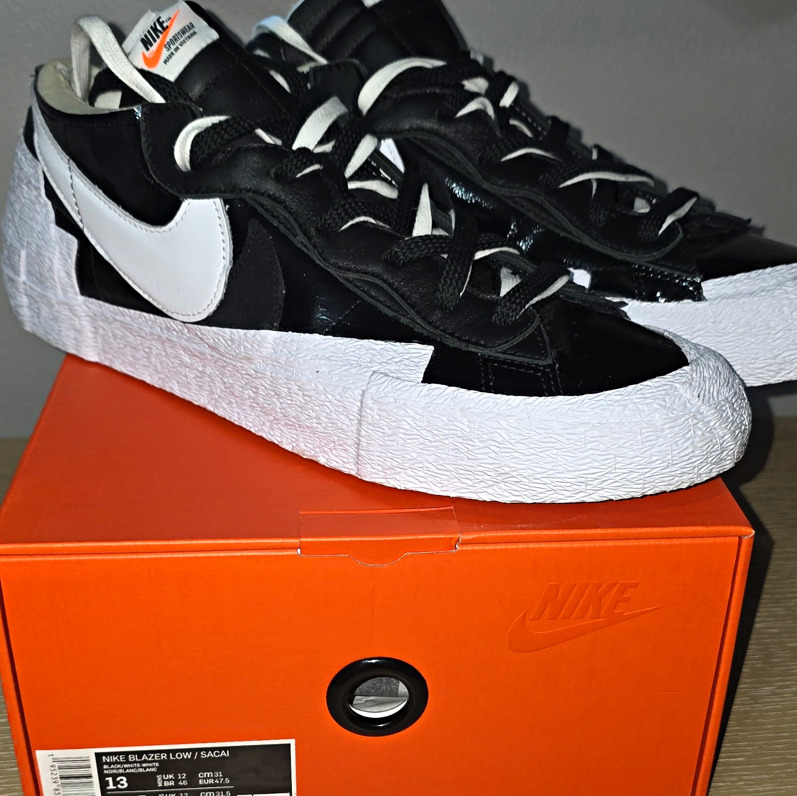 Nike Blazer Low sacai Black/White Low Top Lace Up Athletic Sneakers Men Size 13M Nike Blazer Low sacai Black/White Low Top Lace Up Athletic Sneakers Men Size 13M