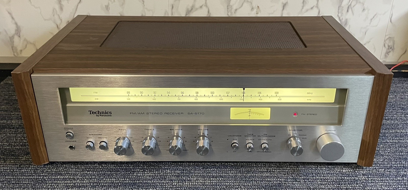 Vintage Technics SA-5170 Receiver In Excellent Condition 