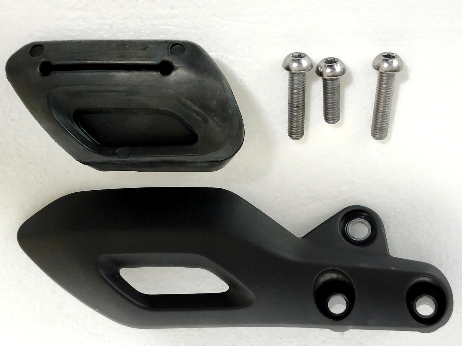 New 20-26 OEM Triumph Rocket 3 Crankcase Left Protector Plate Guard # T1162295