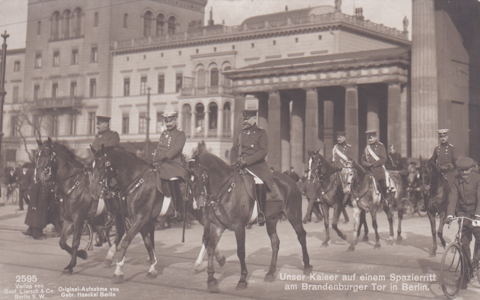 WW 1 AK German Empire Berlin our Kaiser walk ride at the Brandenburg Gate