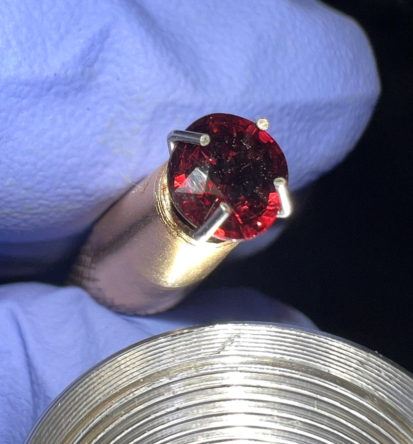 0.85ct VS Cushion Natural Purplish Red Rhodolite Garnet - Tanzania