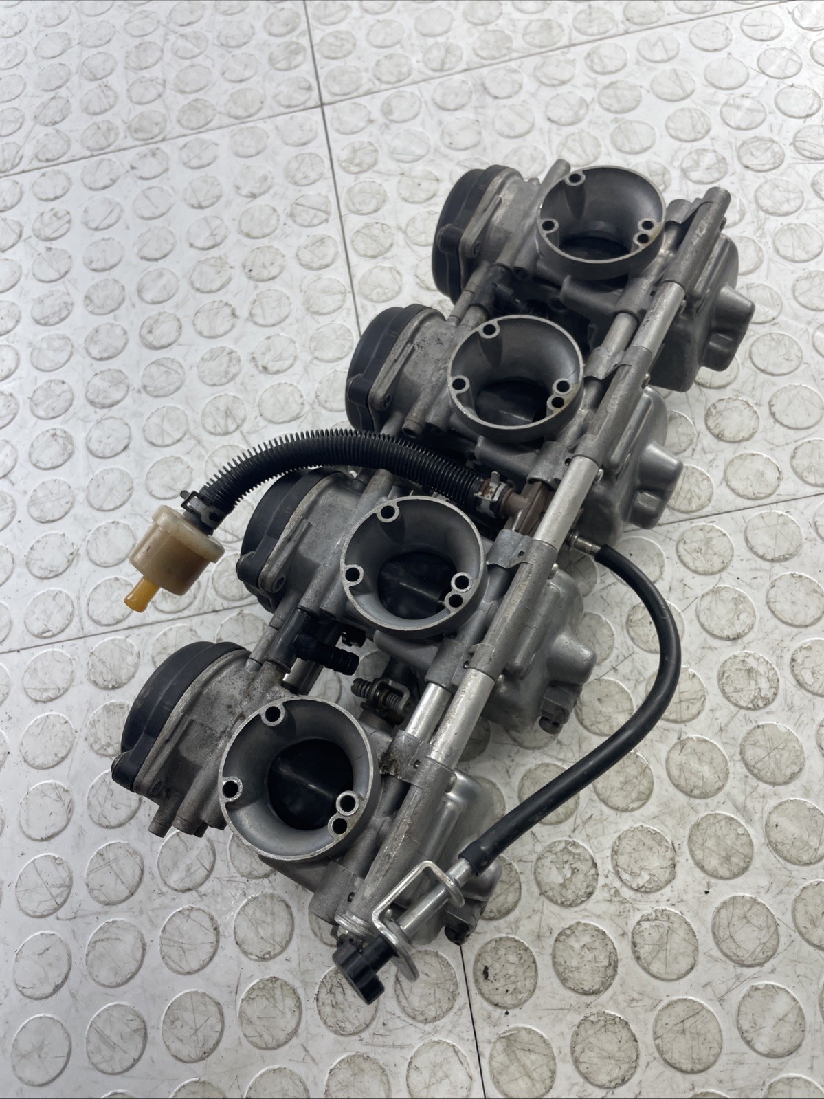 YAMAHA FZS 600 FZS600 1998-2002 CARBURETOR THROTTLE BODY OEM