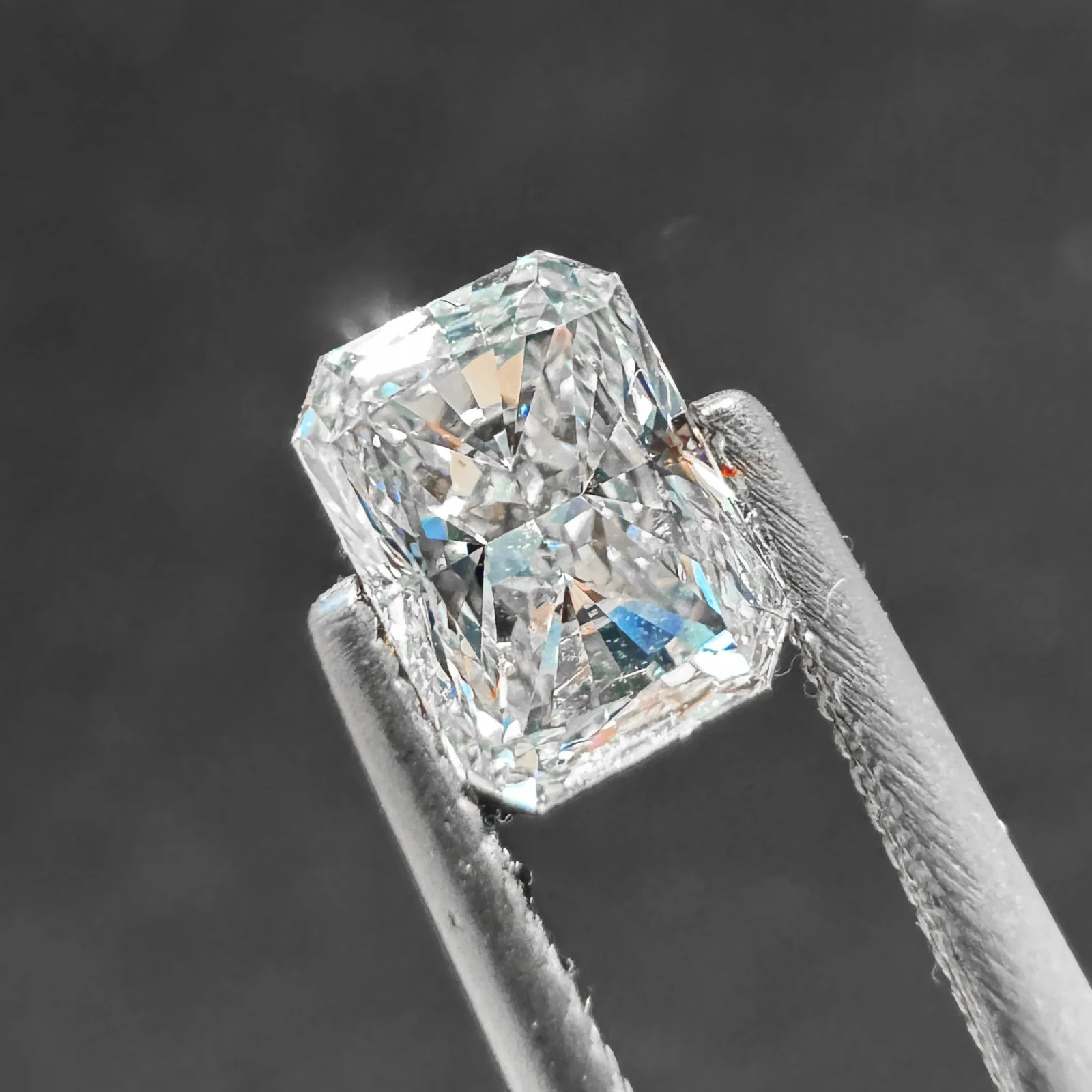 8 Ct Lab Grown Diamond Radiant Cut CVD VVS1 Clarity D Color Diamond Certified