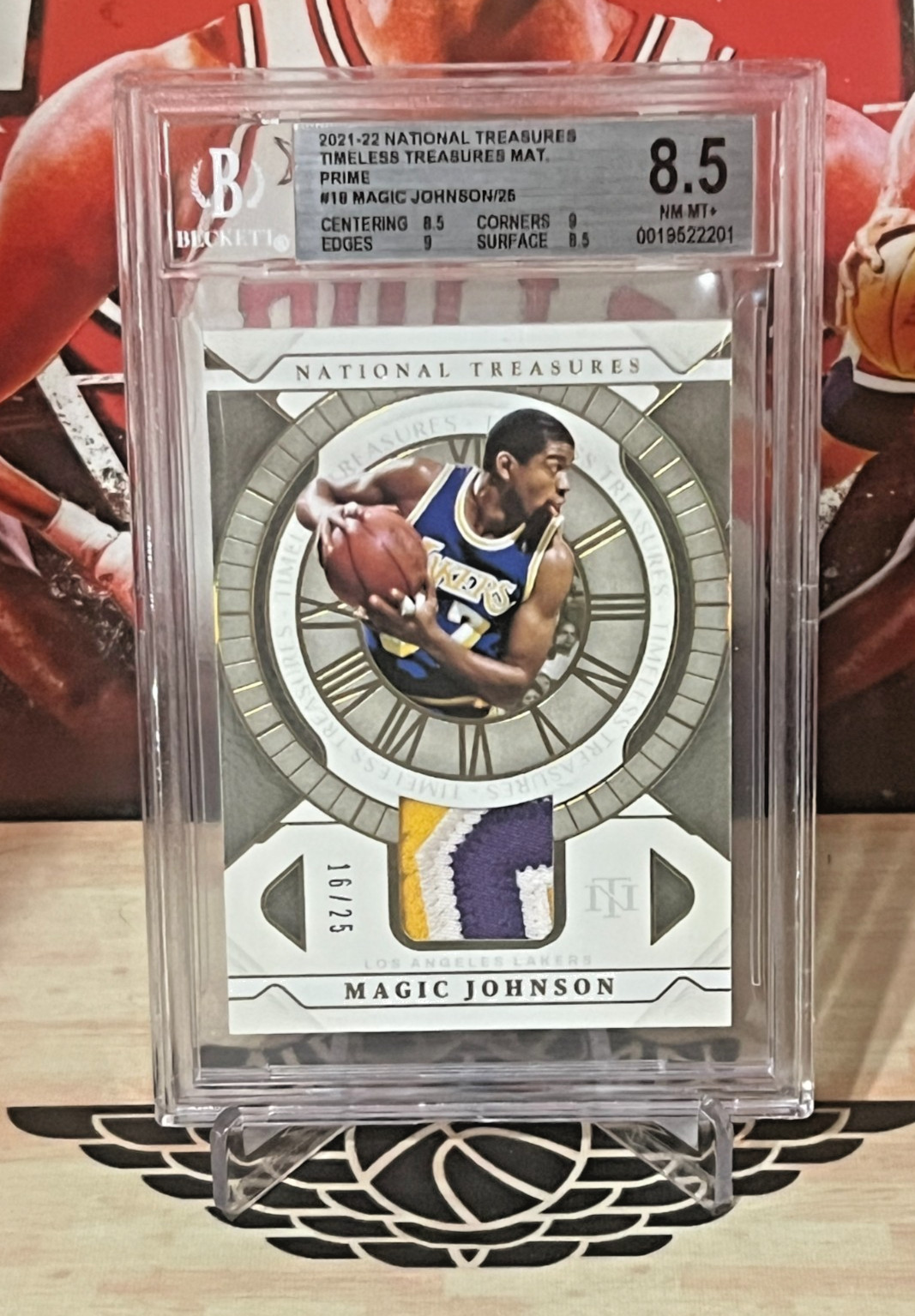2021-22 National Treasures Magic Johnson Timeless Patch Prime /25 BGS 8.5 2021-22 National Treasures Magic Johnson Timeless Patch Prime /25 BGS 8.5