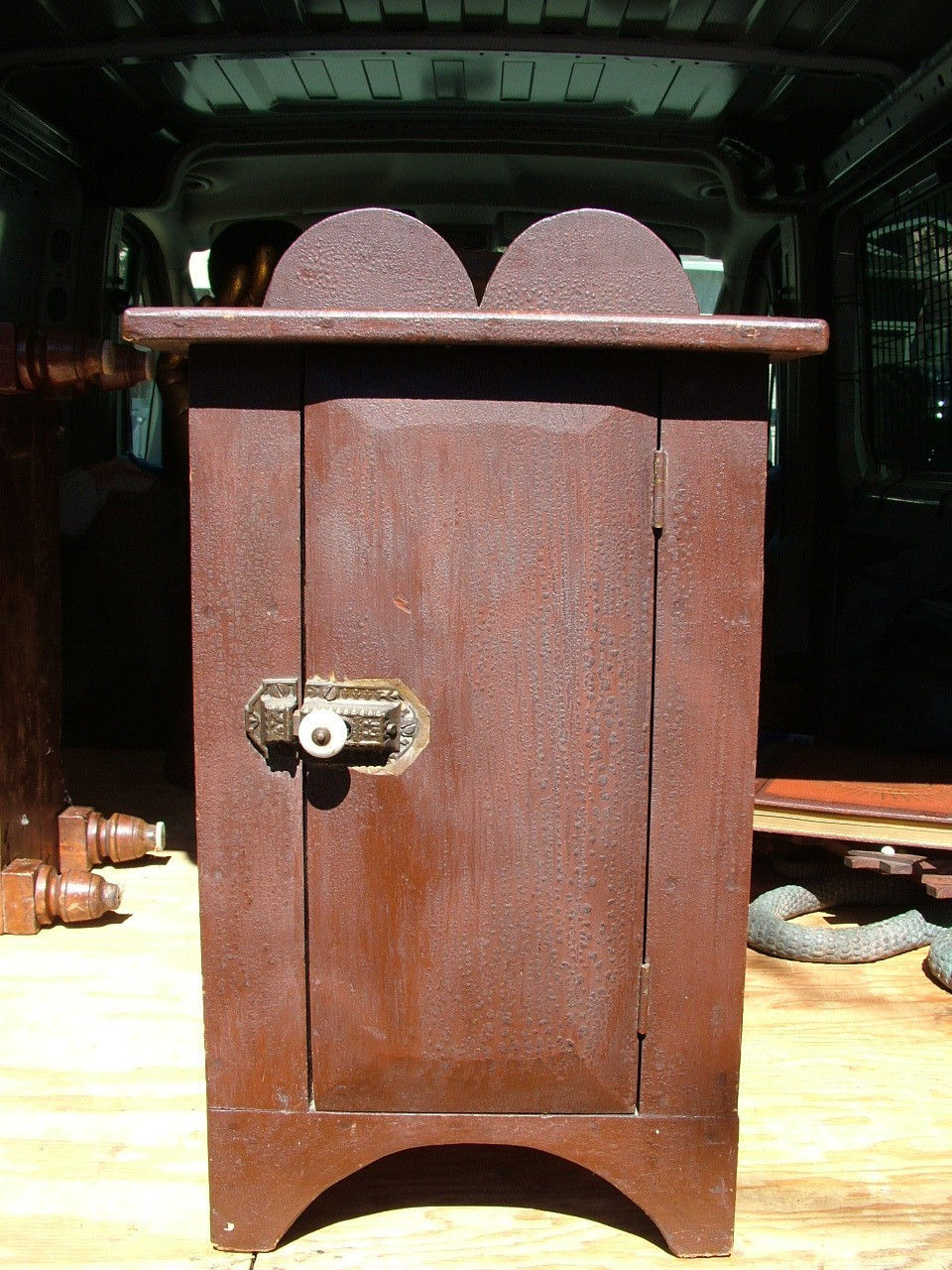 ANTIQUE 19THc. AMERICAN MINIATURE BROWN PAINTED PINE THREE SHELF CABINET