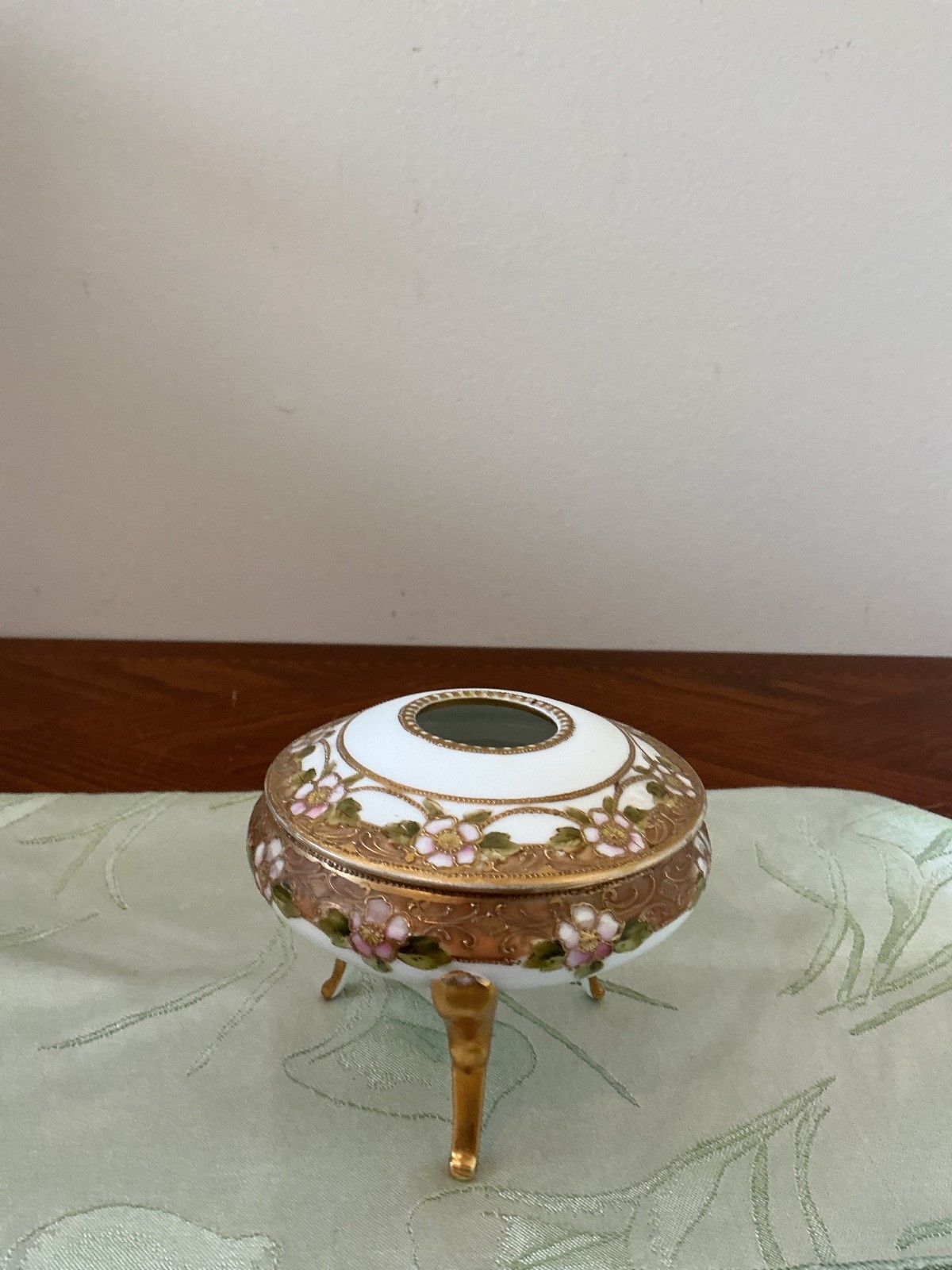 antique Victorian-style hand-painted porcelain hair receiver, Nippon antique Victorian-style hand-painted porcelain hair receiver, Nippon