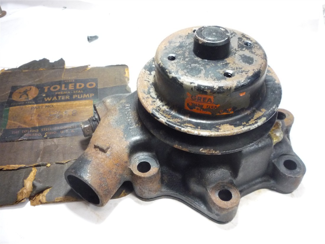 1941-52 Chevrolet & Truck water pump USA made greaseable w/ 5/8 inch belt