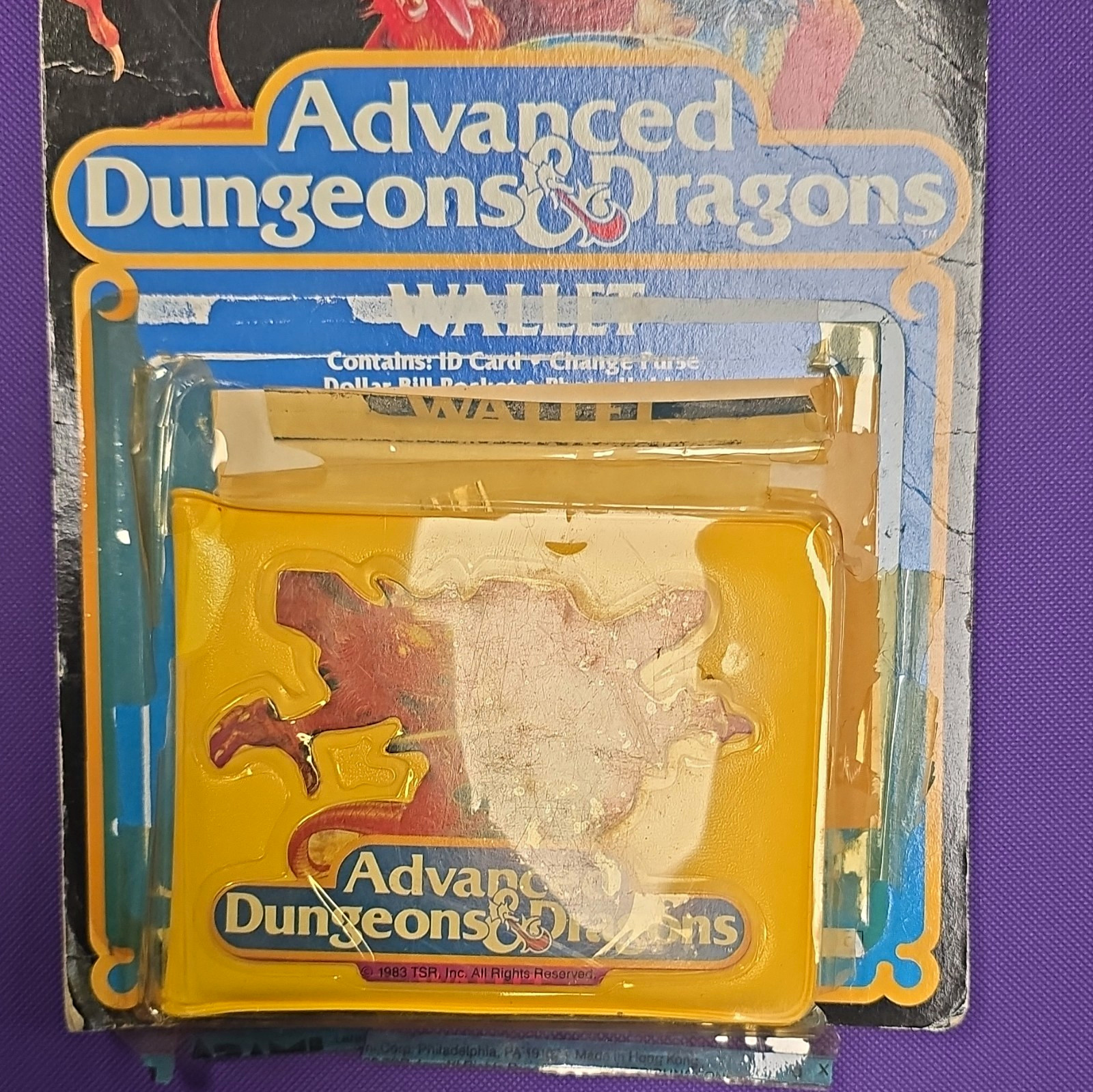 Advanced Dungeons & Dragons Vintage 1983 Yellow Plastic Bifold Wallet ID Window Advanced Dungeons & Dragons Vintage 1983 Yellow Plastic Bifold Wallet ID Window